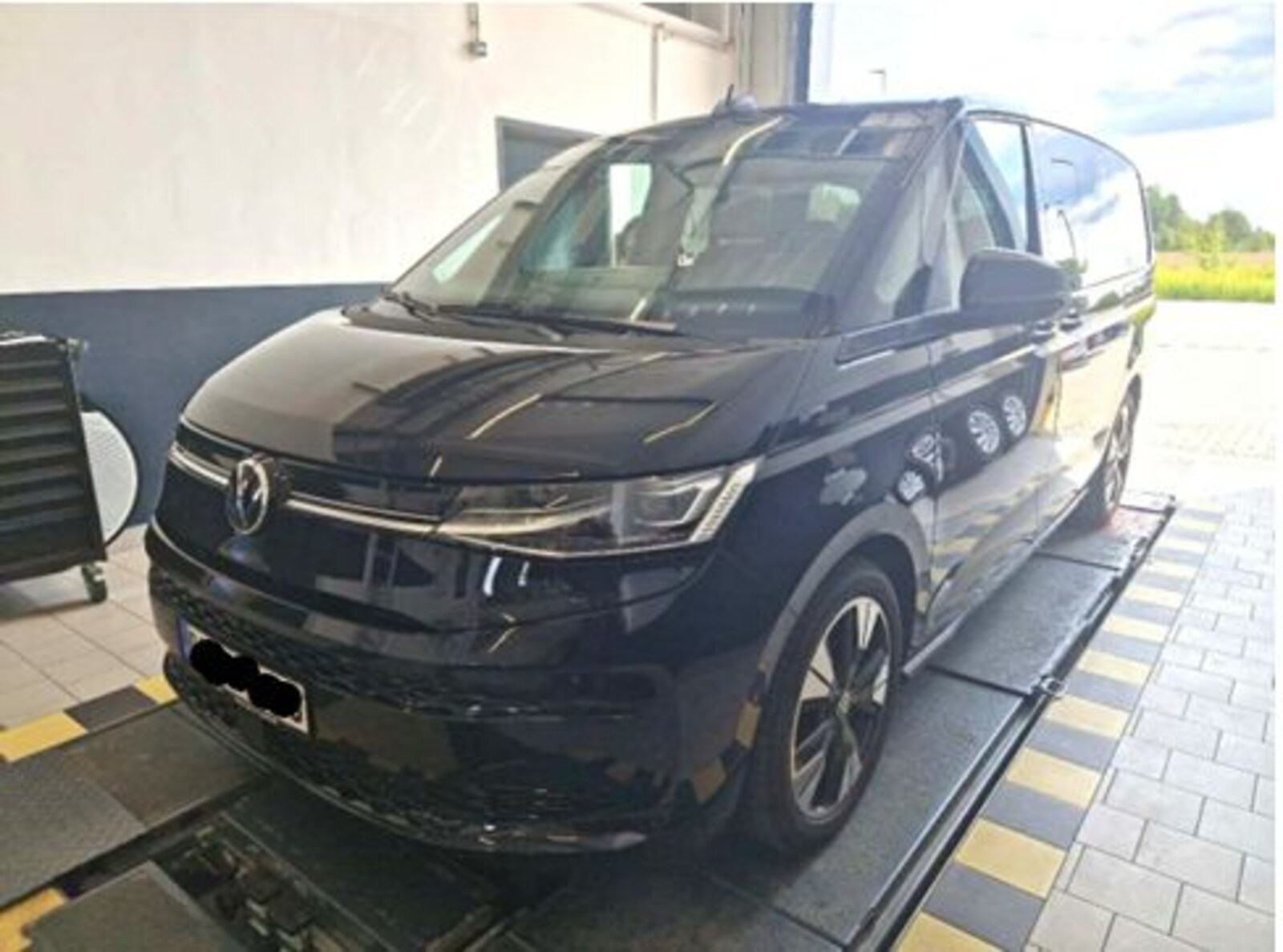 Volkswagen Multivan Langversion – Bild 2