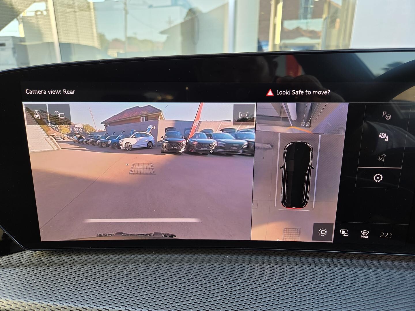 Image about Audi Q5 SUV e-hybrid quattro S tronic
