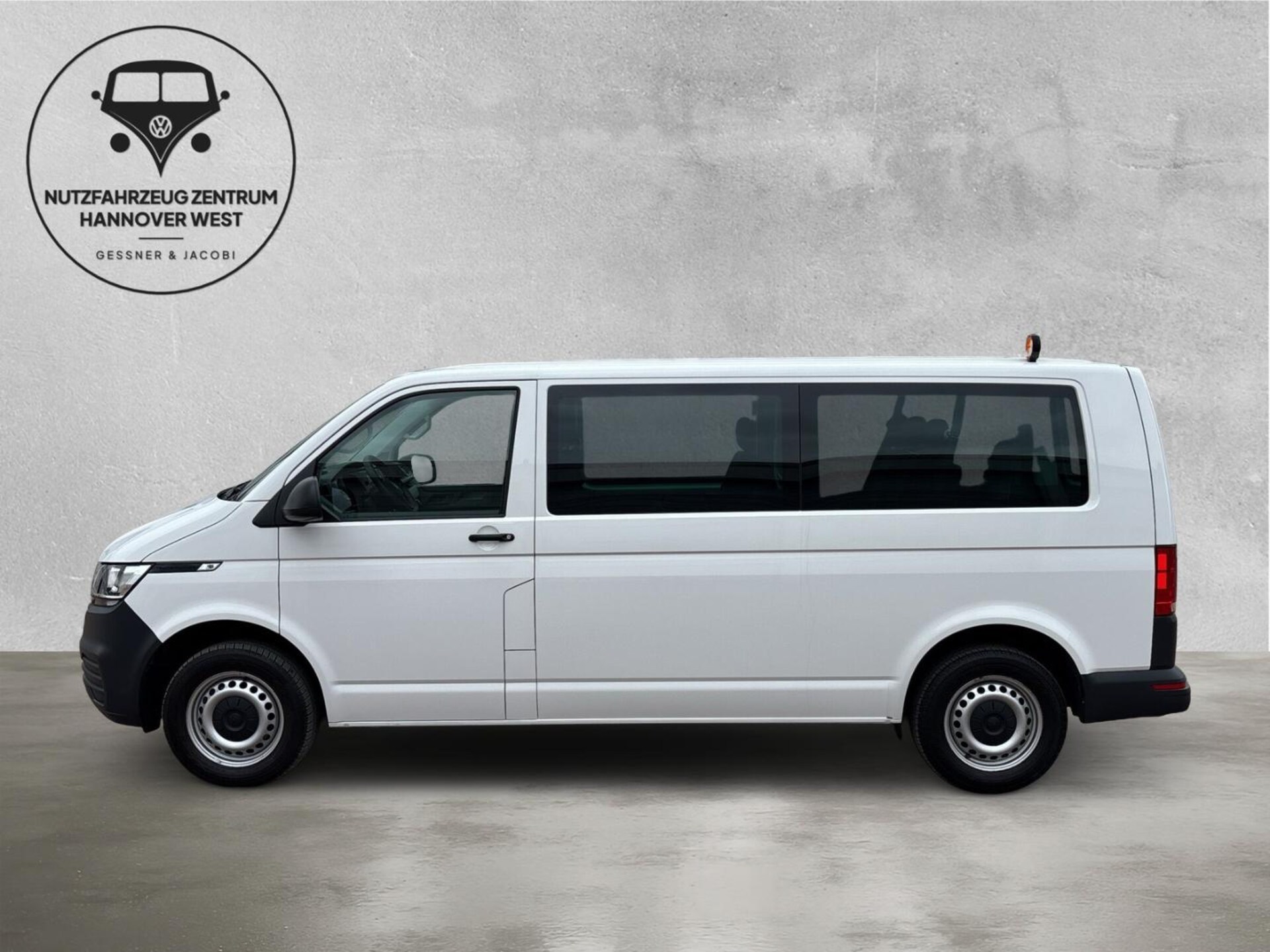 Volkswagen T6.1 Transporter Kombi langer Radstand