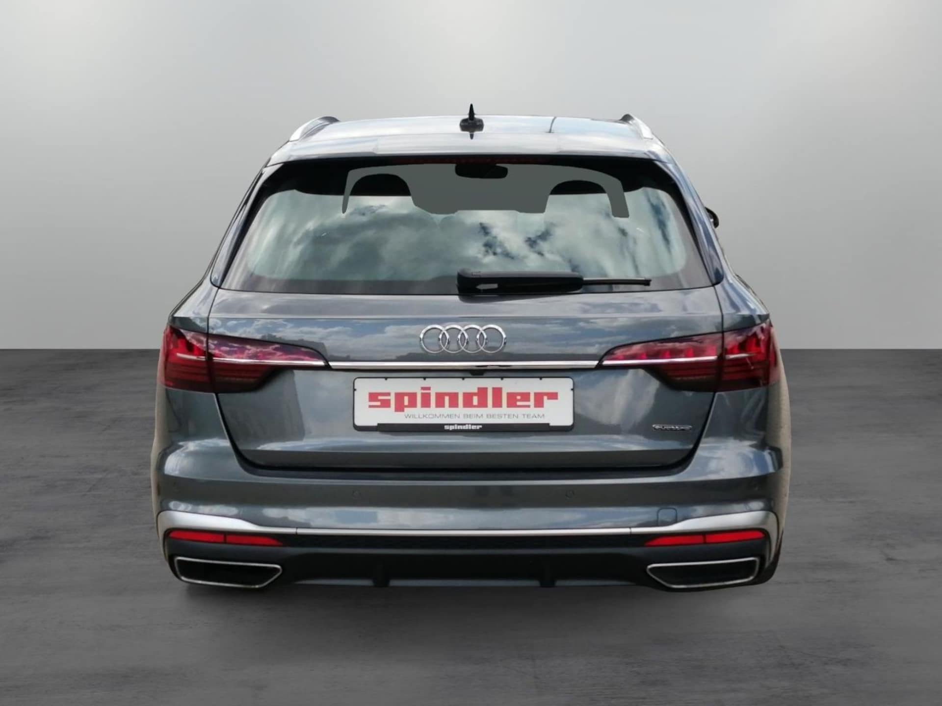 Audi A4 Avant S line