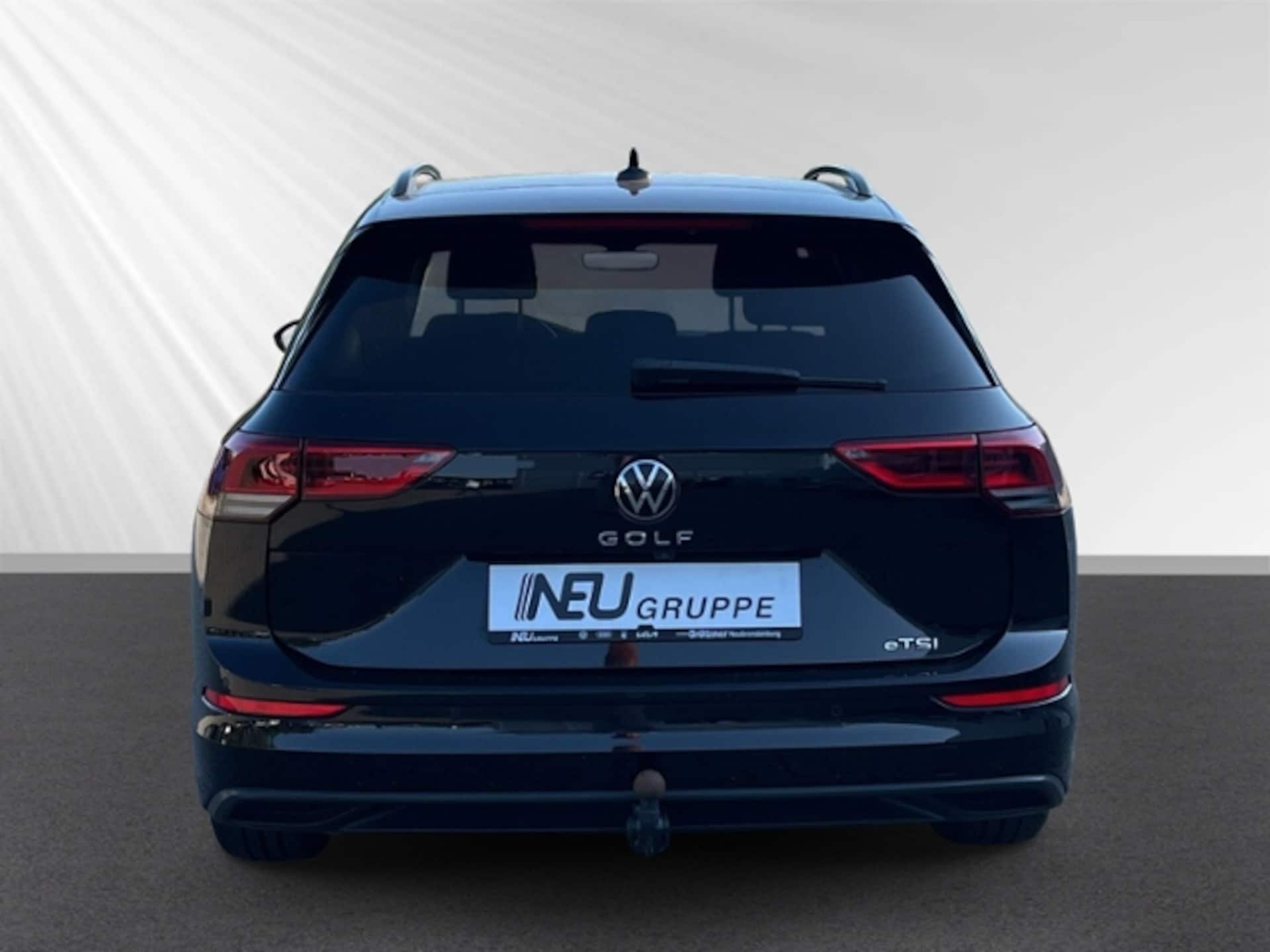 Volkswagen Golf Variant Life