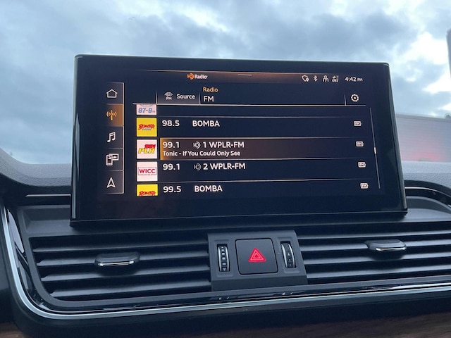 2022 Audi Q5 Premium Plus - Photo 24
