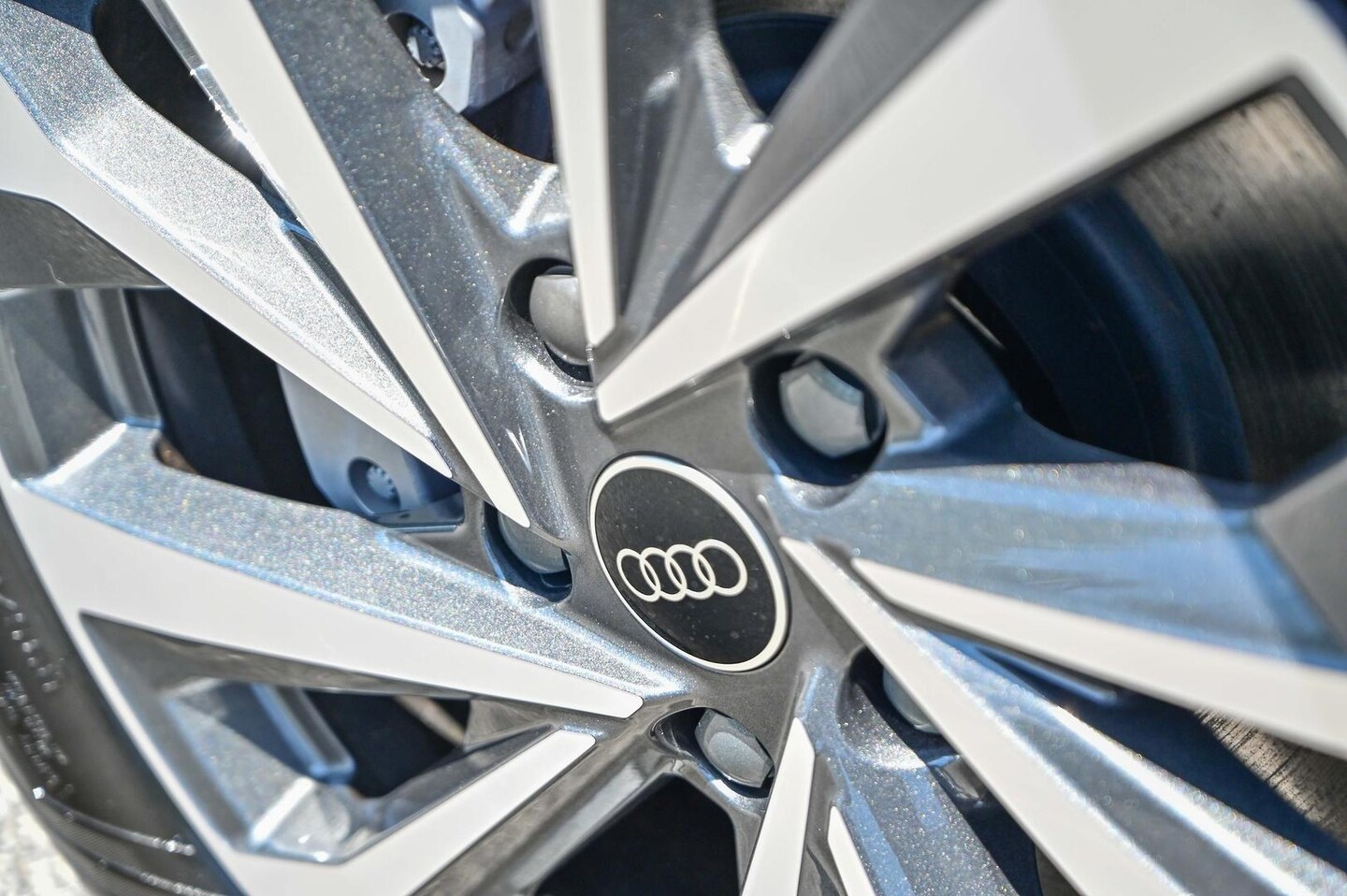Image about Audi Q6 SUV e-tron e-tron