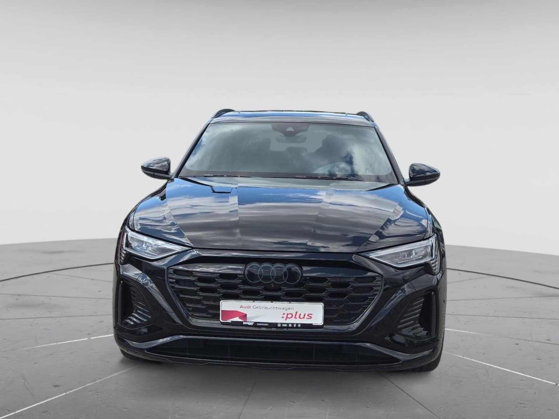 Audi Q8 e-tron S line