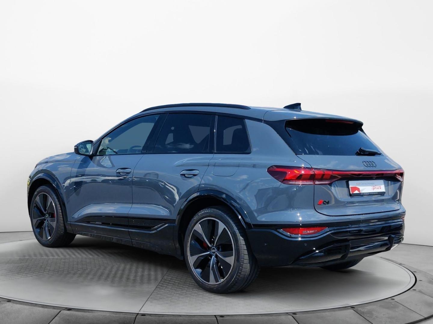 Image about Audi Q6 SUV e-tron e-tron quattro