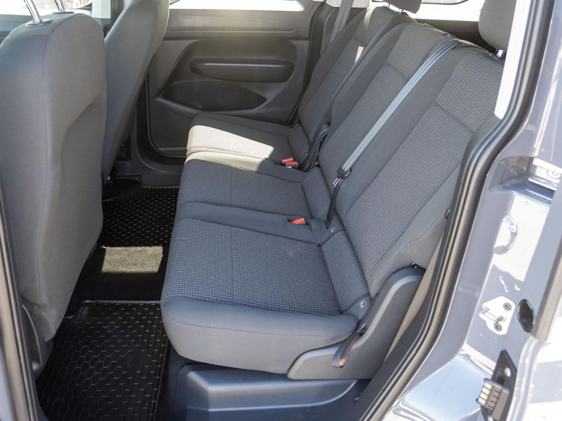 Volkswagen Caddy Kombi Basis-Modell