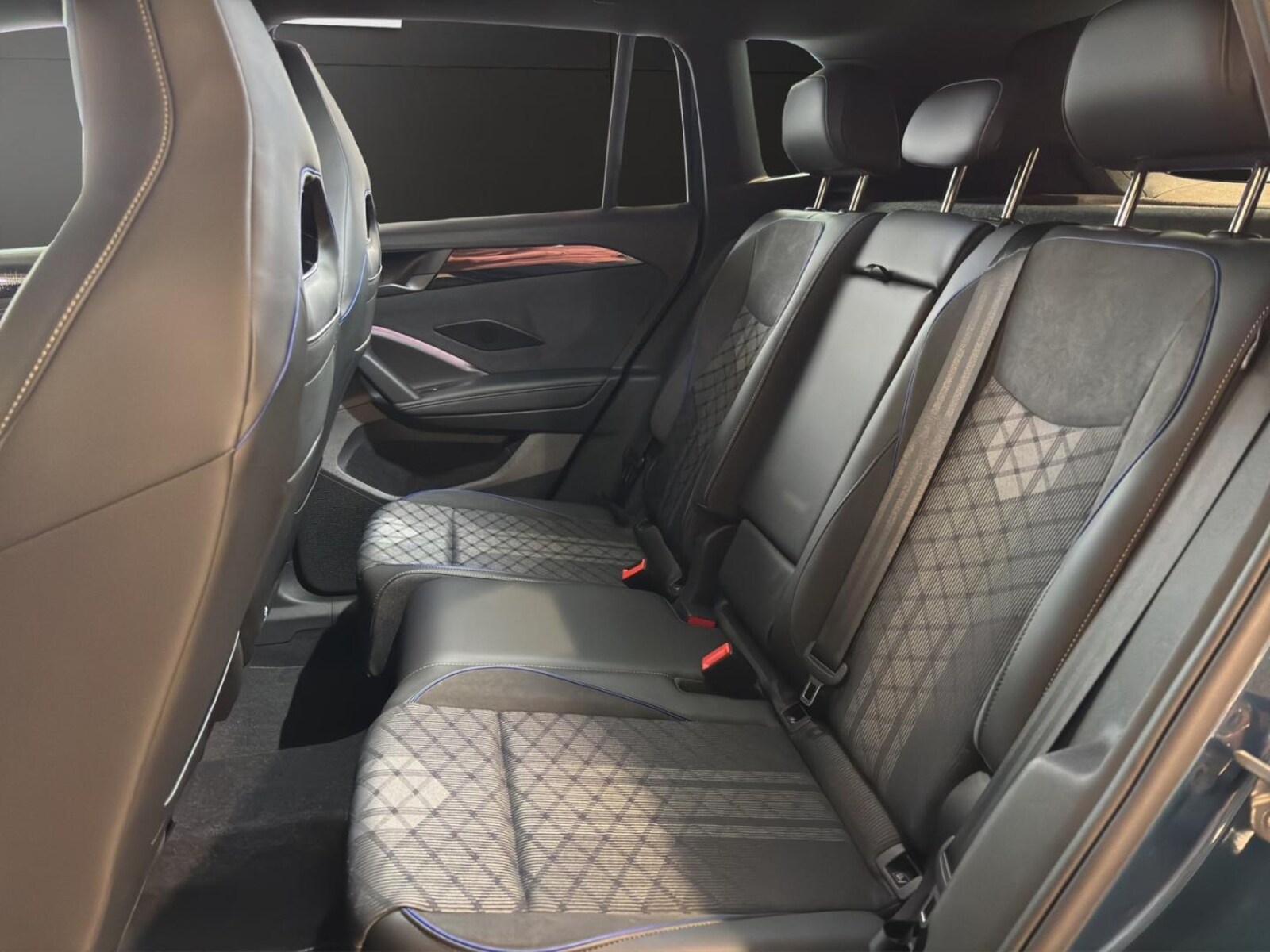 Volkswagen Tiguan – Bild 13