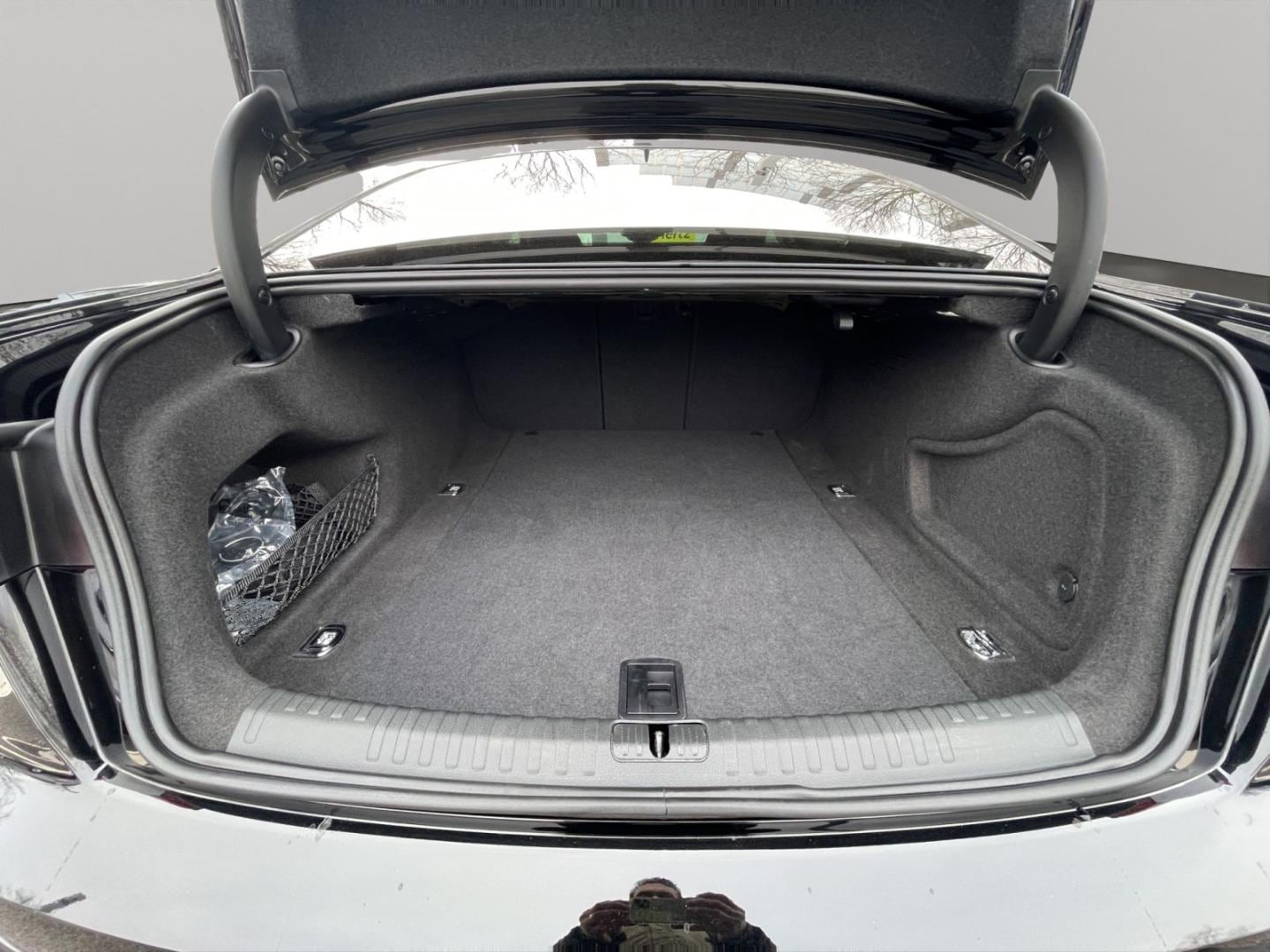 Bild über Audi S6 Limousine S6 Limousine TDI 253(344) kW(PS) tiptronic - für weitere Informationen kontaktieren Sie den Audi Partner