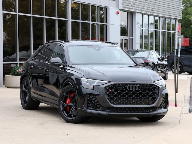 2026 Audi RS Q8 SUV performance
