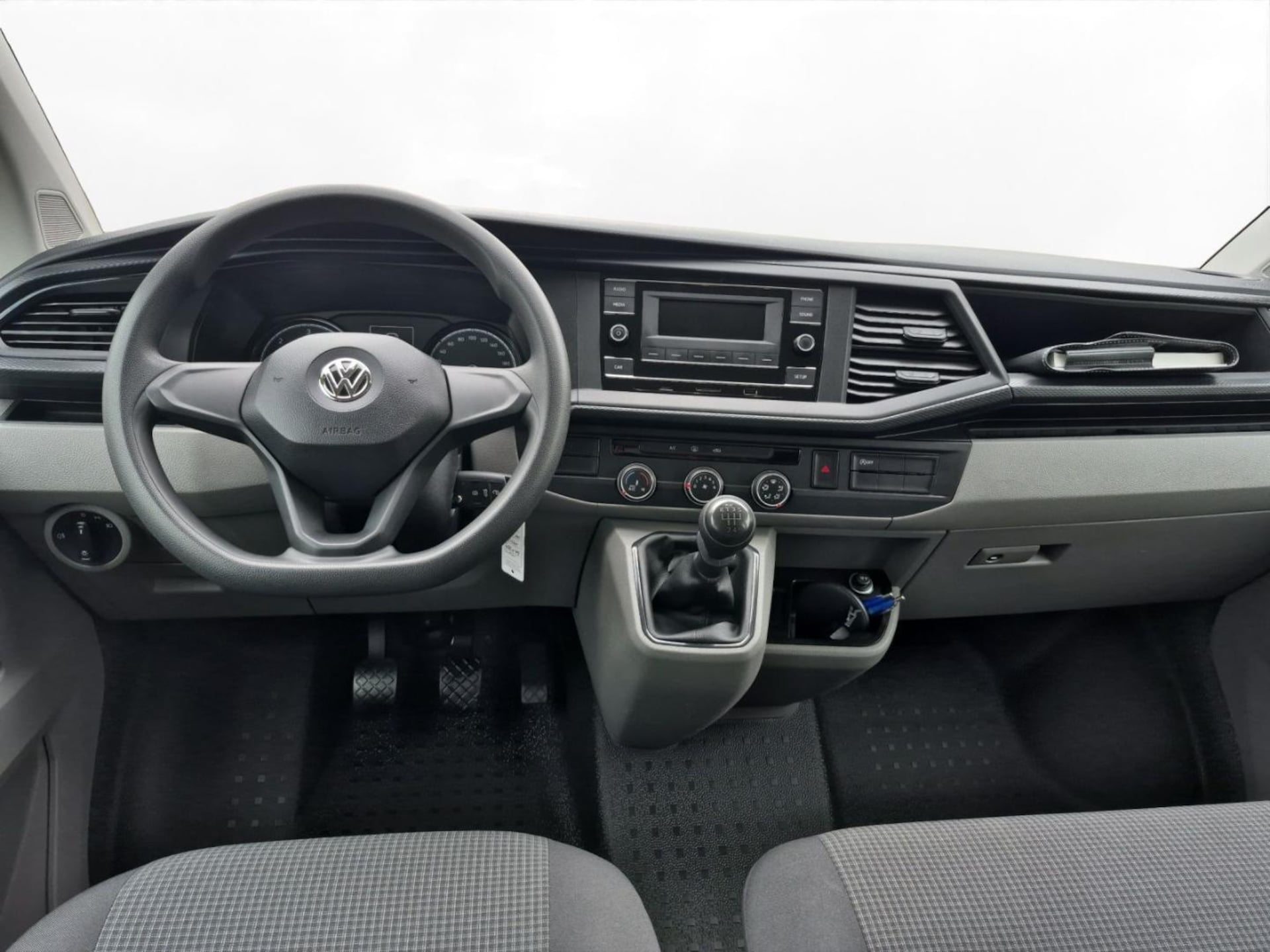 Volkswagen T6.1 Transporter Kombi langer Radstand