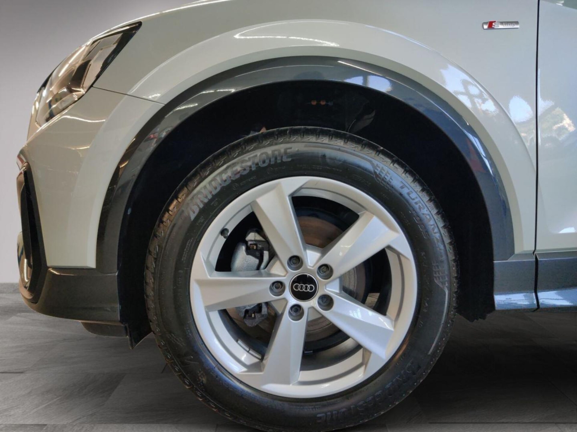 Audi Q2 S line