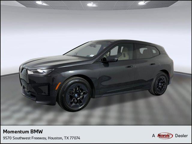 2024 BMW iX xDrive50's photo