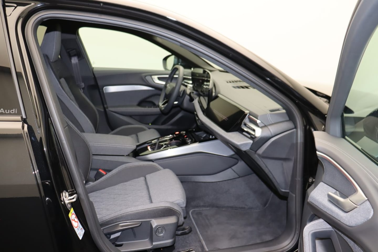 Bild über Audi A5 Limousine TDI 150 kW S tronic - für weitere Informationen kontaktieren Sie den Audi Partner
