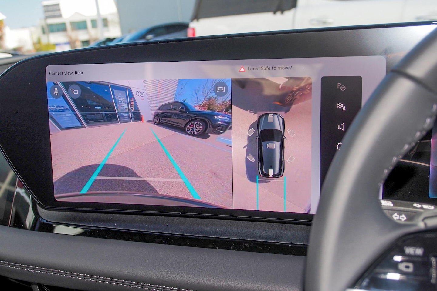 Image about Audi Q6 SUV e-tron e-tron