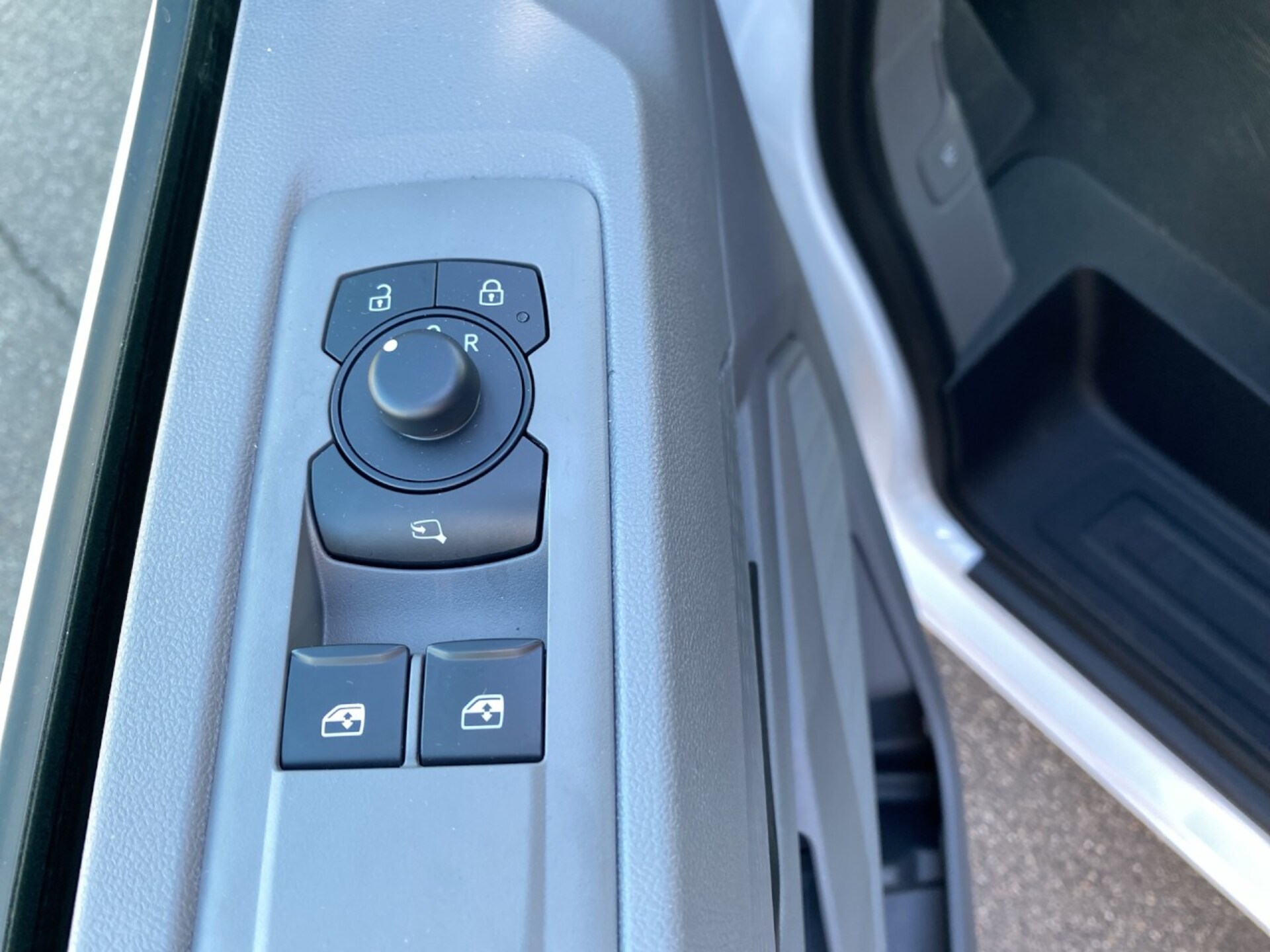 Volkswagen Transporter Kasten langer Radstand