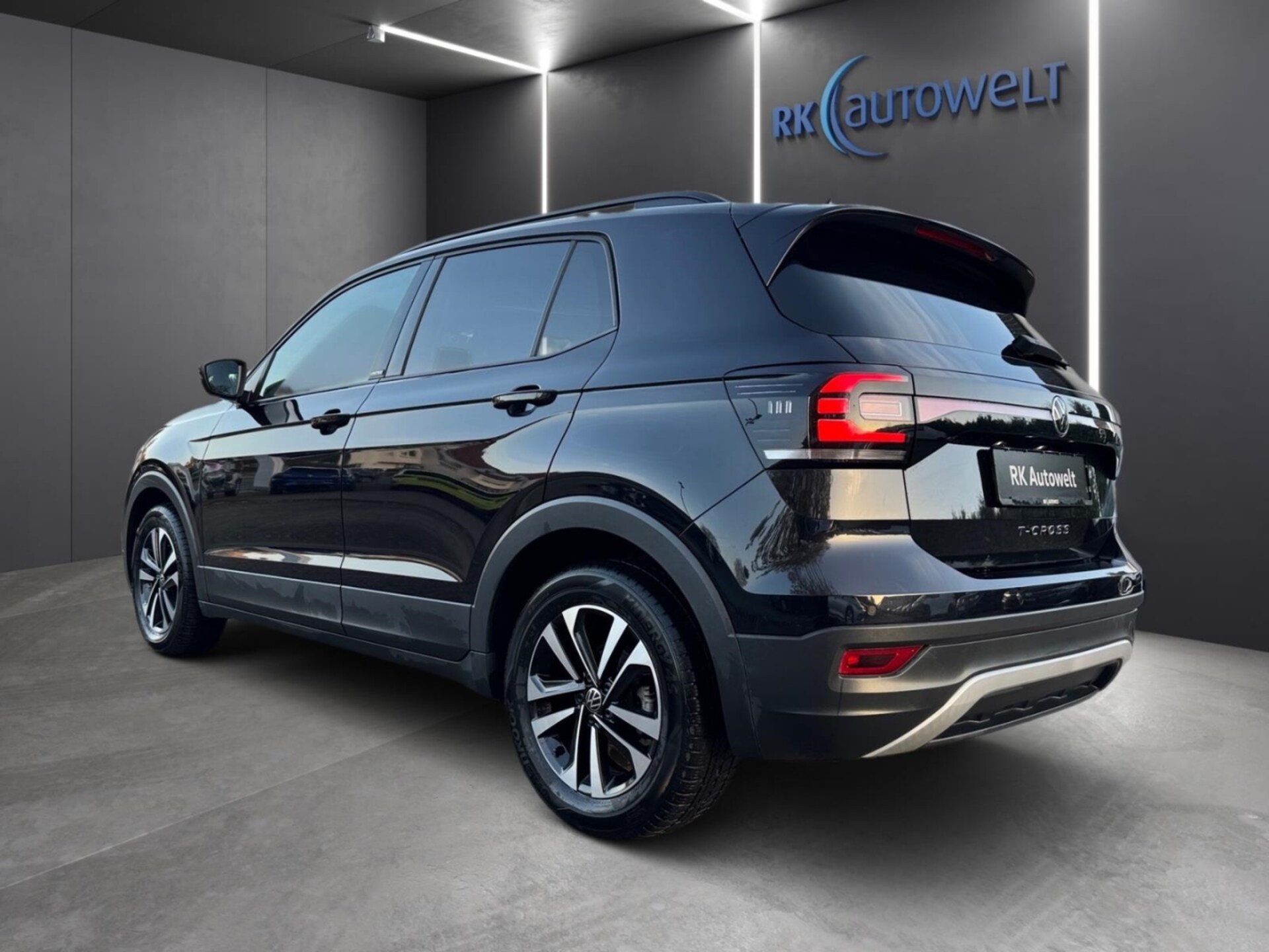 Volkswagen T-Cross United