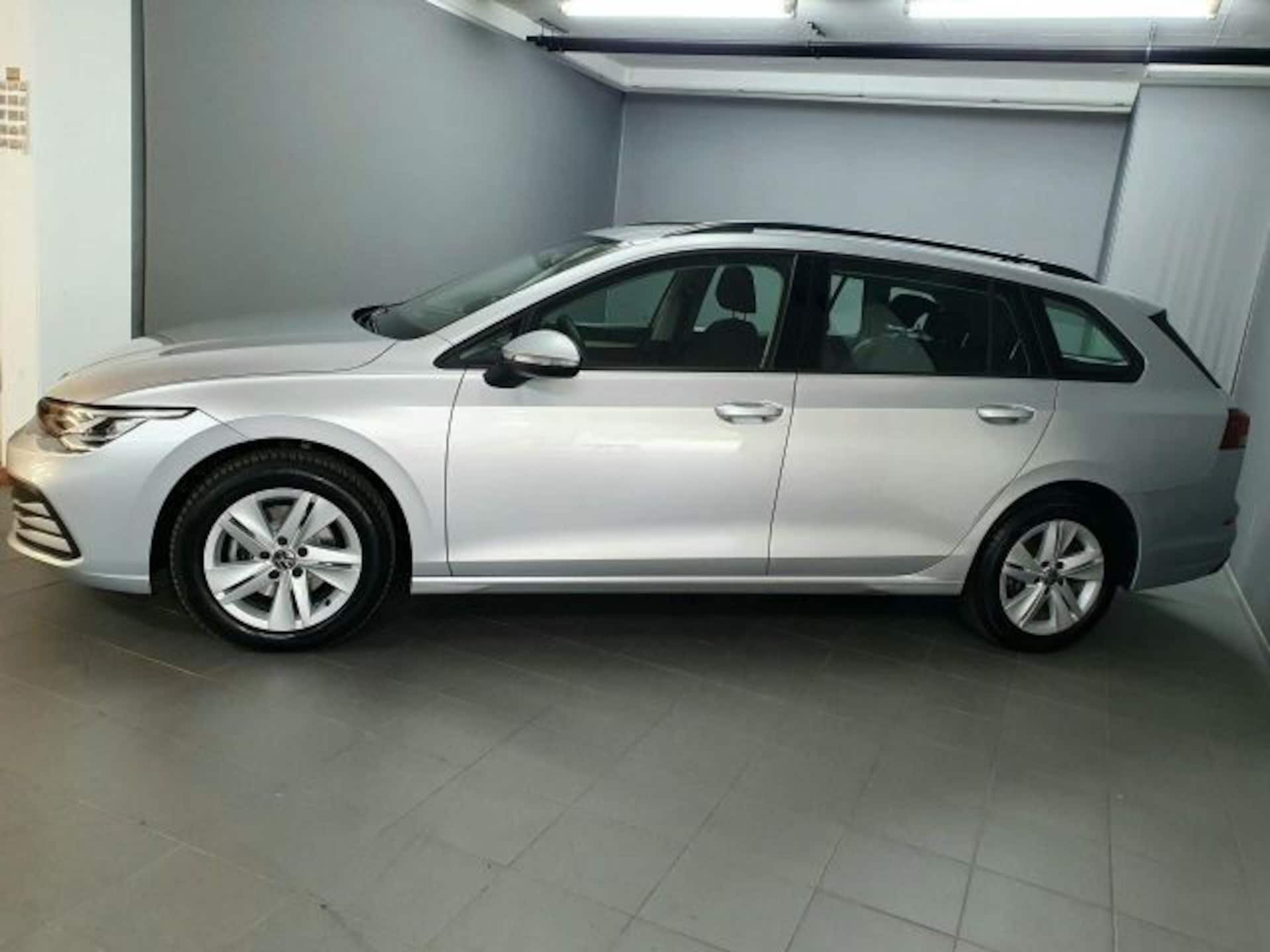 Volkswagen Golf Variant Life