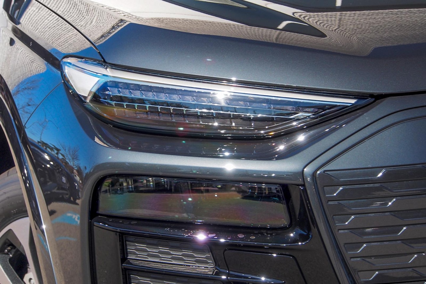Image about Audi Q6 SUV e-tron e-tron
