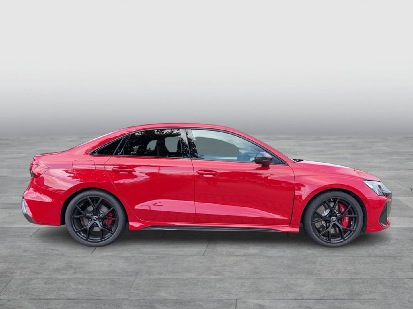 Bild über Audi RS 3 Limousine TFSI quattro 294 kW S tronic - für weitere Informationen kontaktieren Sie den Audi Partner