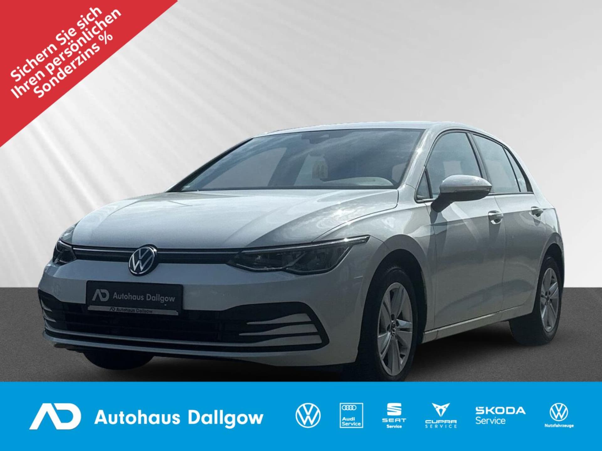 Volkswagen Golf — Volkswagen Golf Golf Life Light Assist+Navi+WiFi+Klima+Einpoarkh