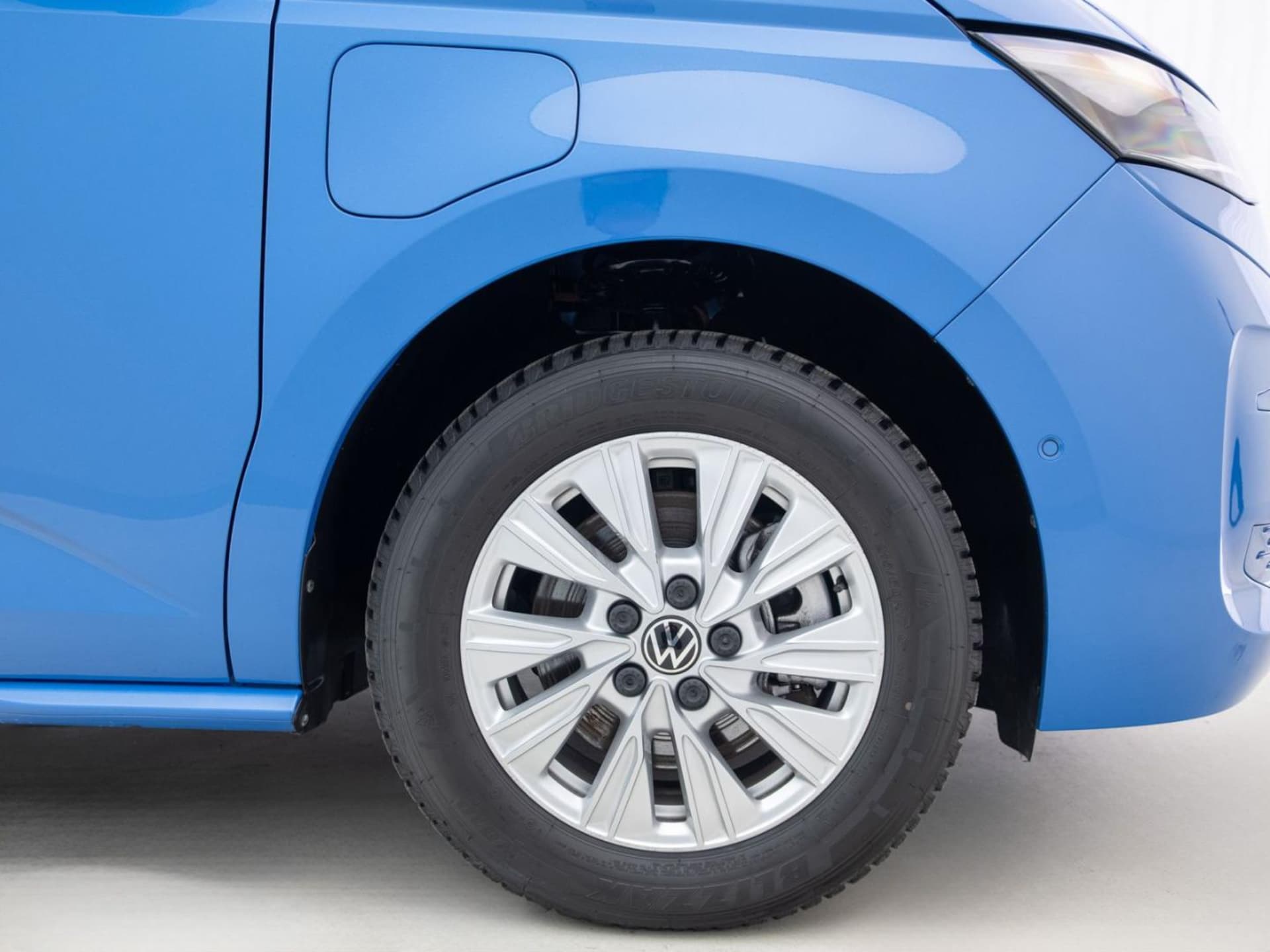 Volkswagen Multivan Langversion Basis-Modell