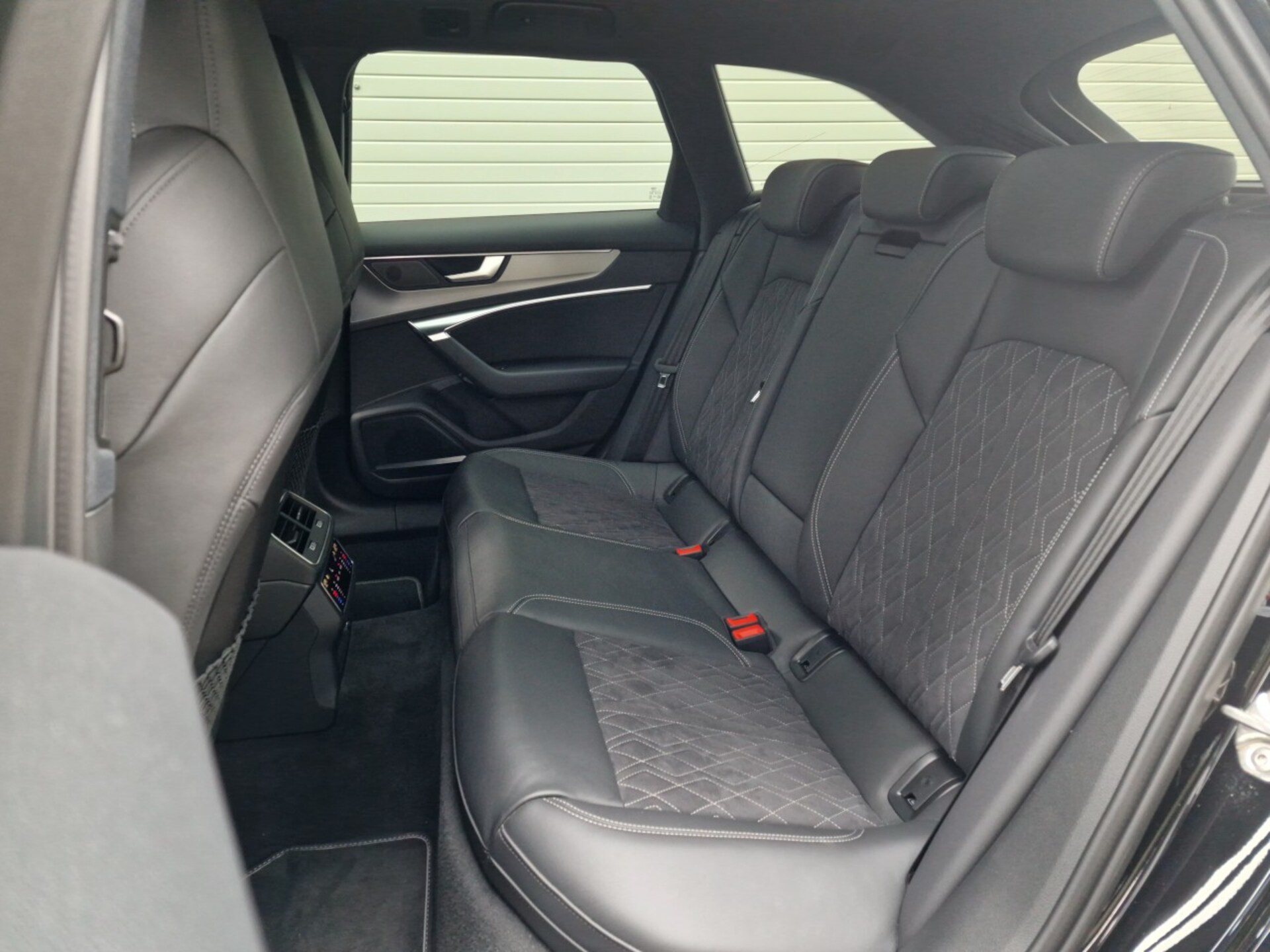 Audi S6 Avant
