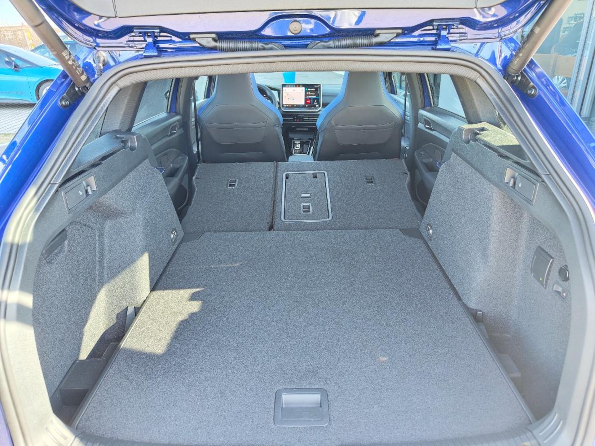 Volkswagen Golf Variant R