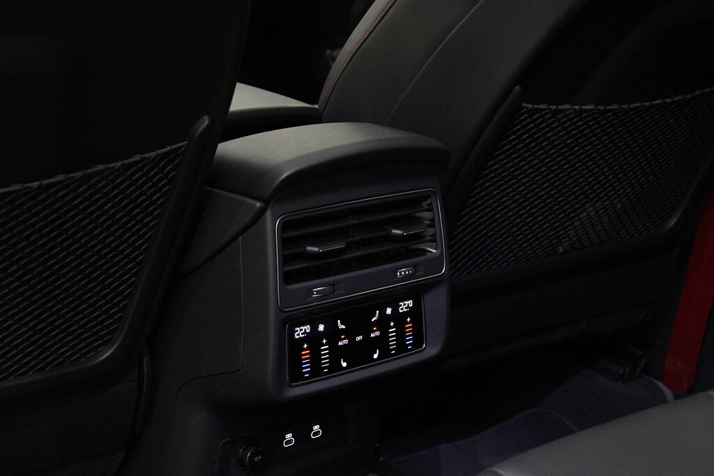 Bild som visar&nbsp;Audi SQ7 SUV&nbsp;SQ7 SUV TFSI 507 hk tiptronic - för mer information kontakta din Audi Partner