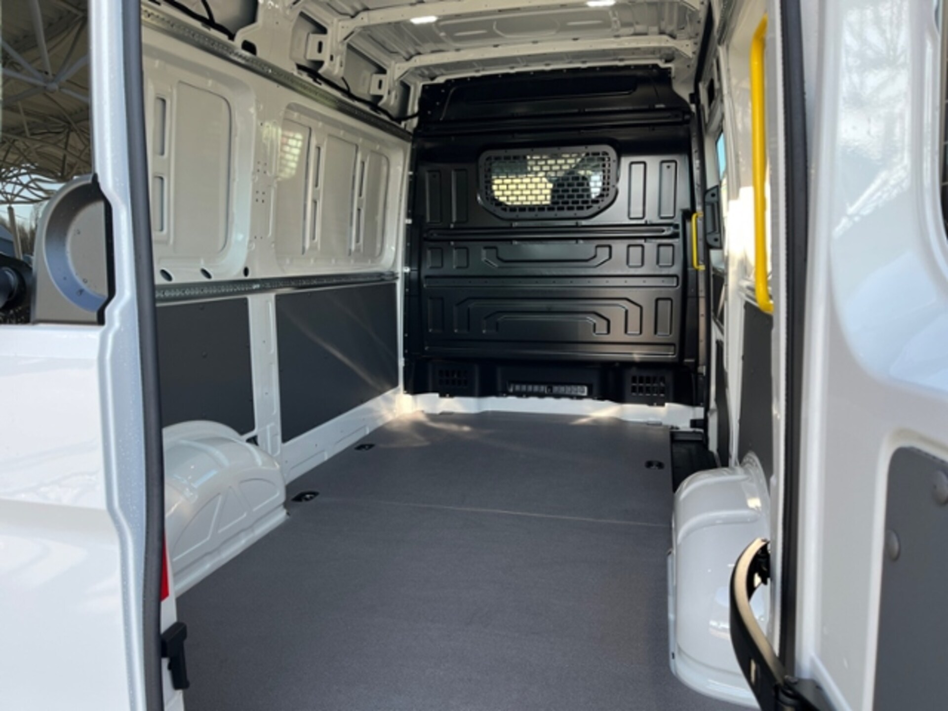 Volkswagen Crafter Kasten mittlerer Radstand
