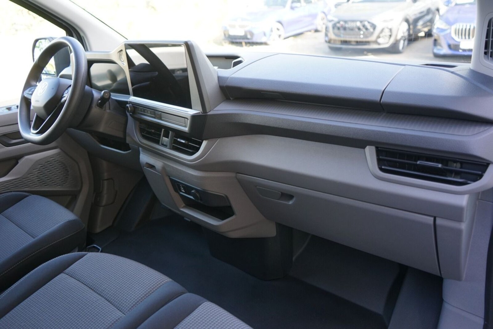 Volkswagen Transporter Kasten langer Radstand – Bild 8