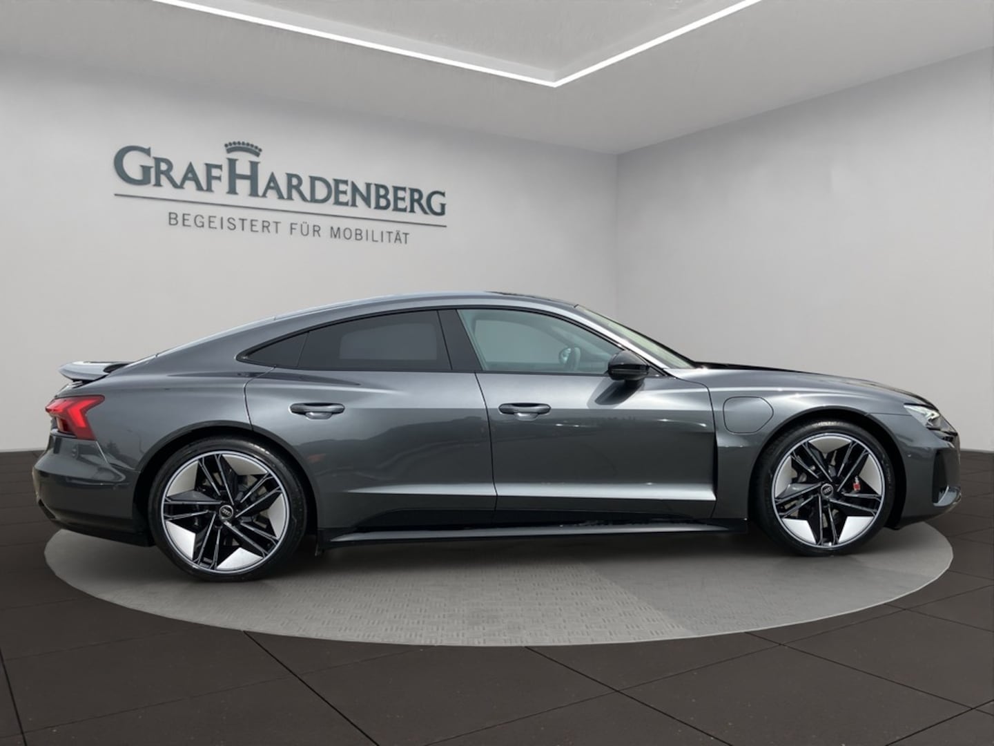 Bild über Audi RS e-tron GT e-tron quattro - für weitere Informationen kontaktieren Sie den Audi Partner