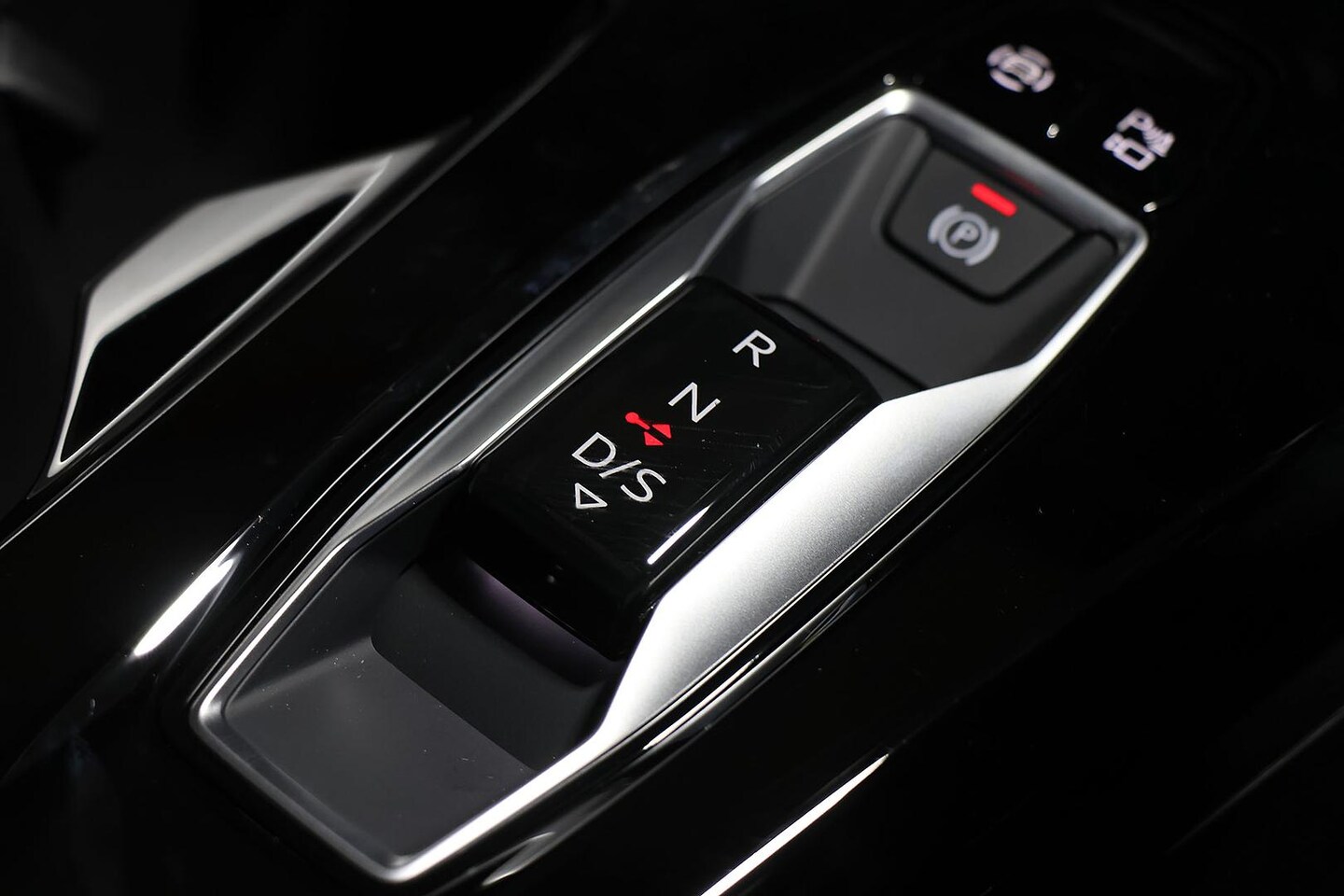 Image about Audi Q5 SUV TDI quattro 150 kW sport