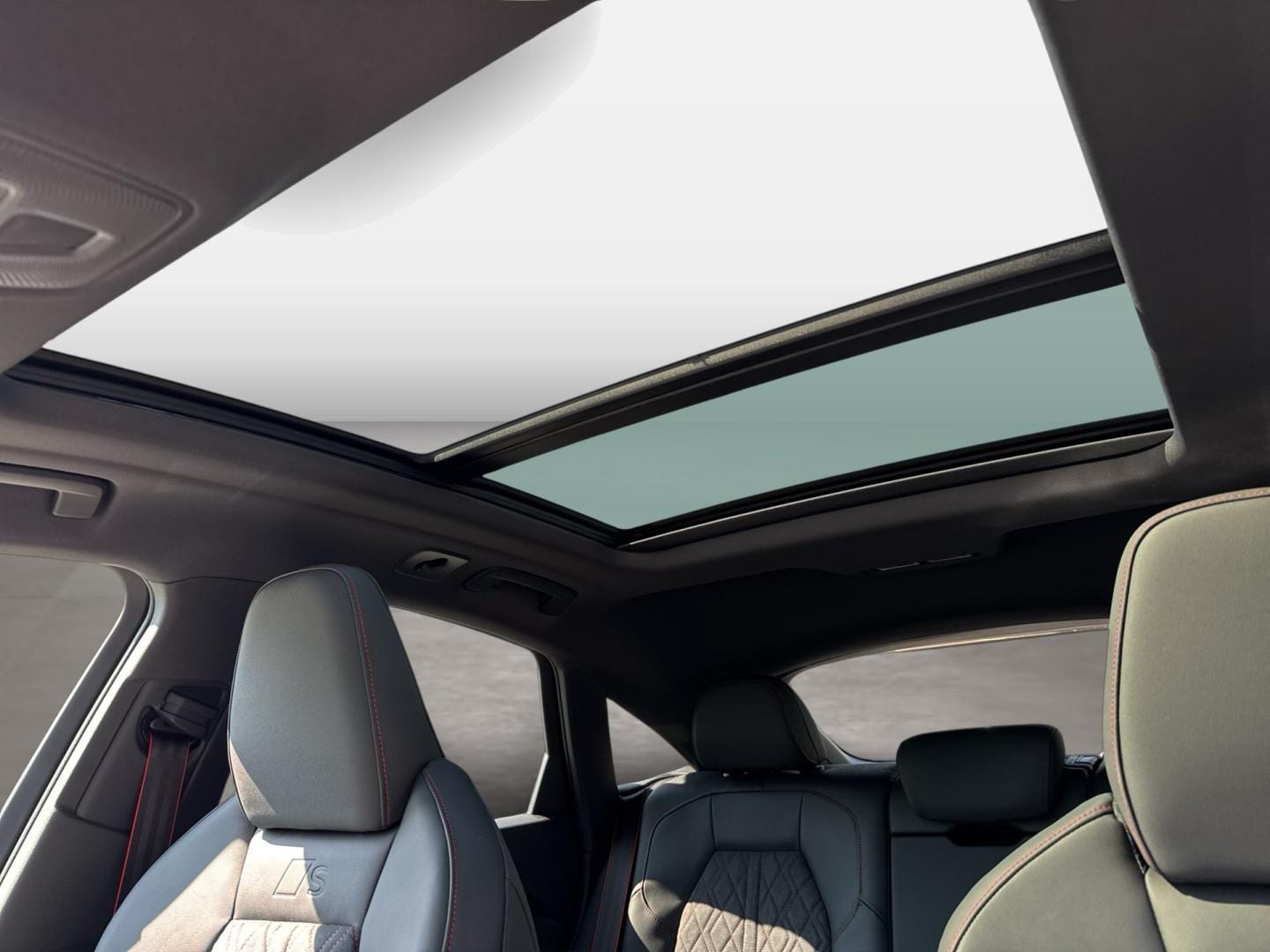 Bild über Audi Q5 Sportback e-hybrid e-hybrid quattro 270 kW S tronic - für weitere Informationen kontaktieren Sie den Audi Partner
