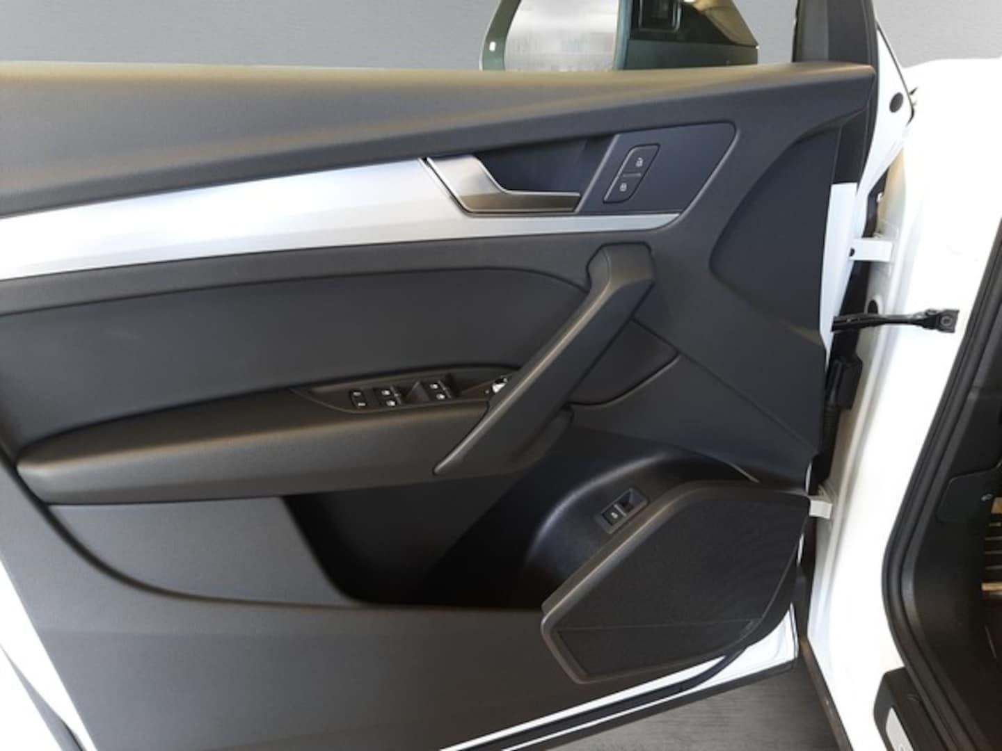 Bild über Audi Q5 Sportback 40 TDI quattro S tronic - für weitere Informationen kontaktieren Sie den Audi Partner