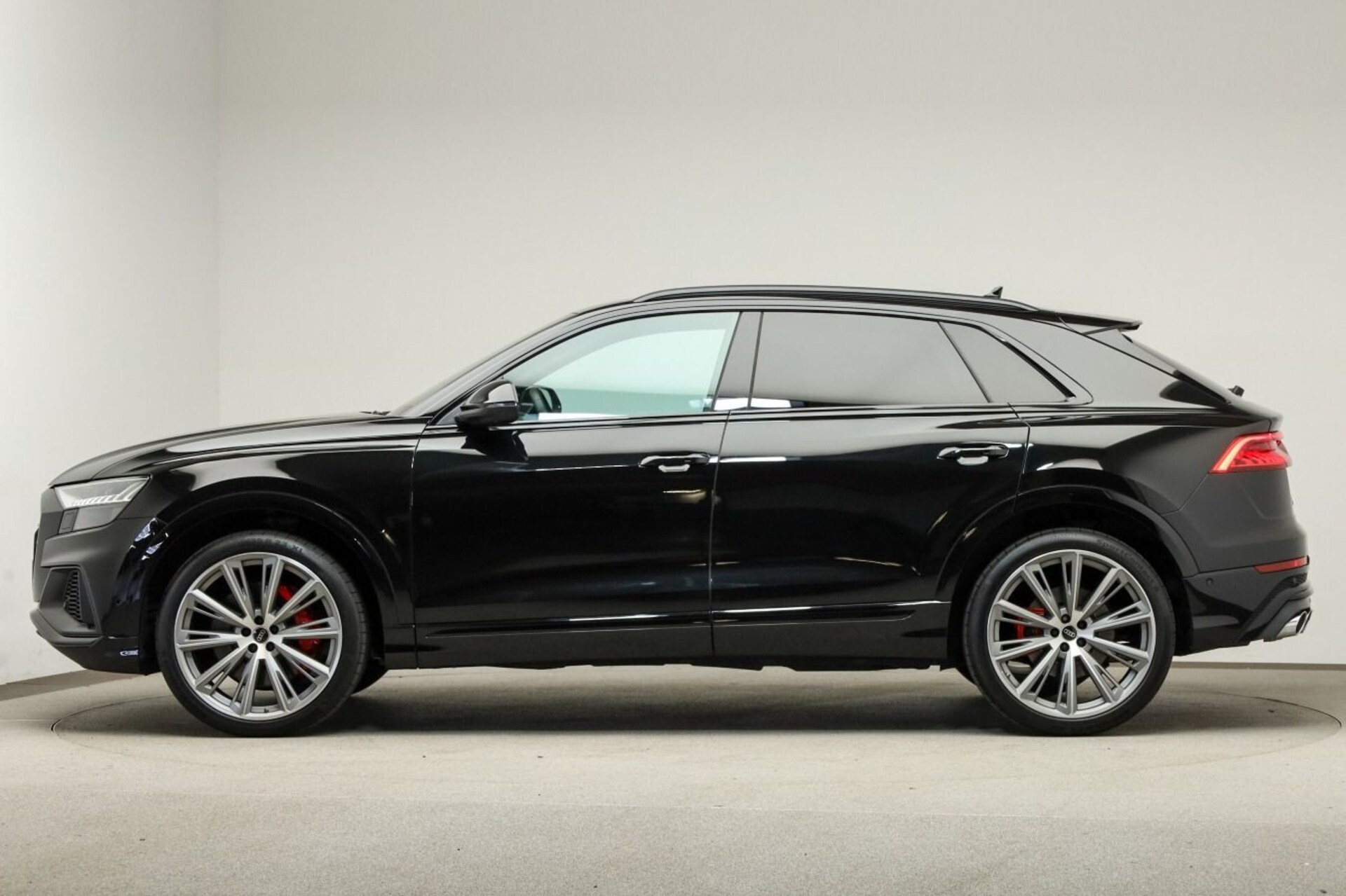 Audi SQ8 SUV