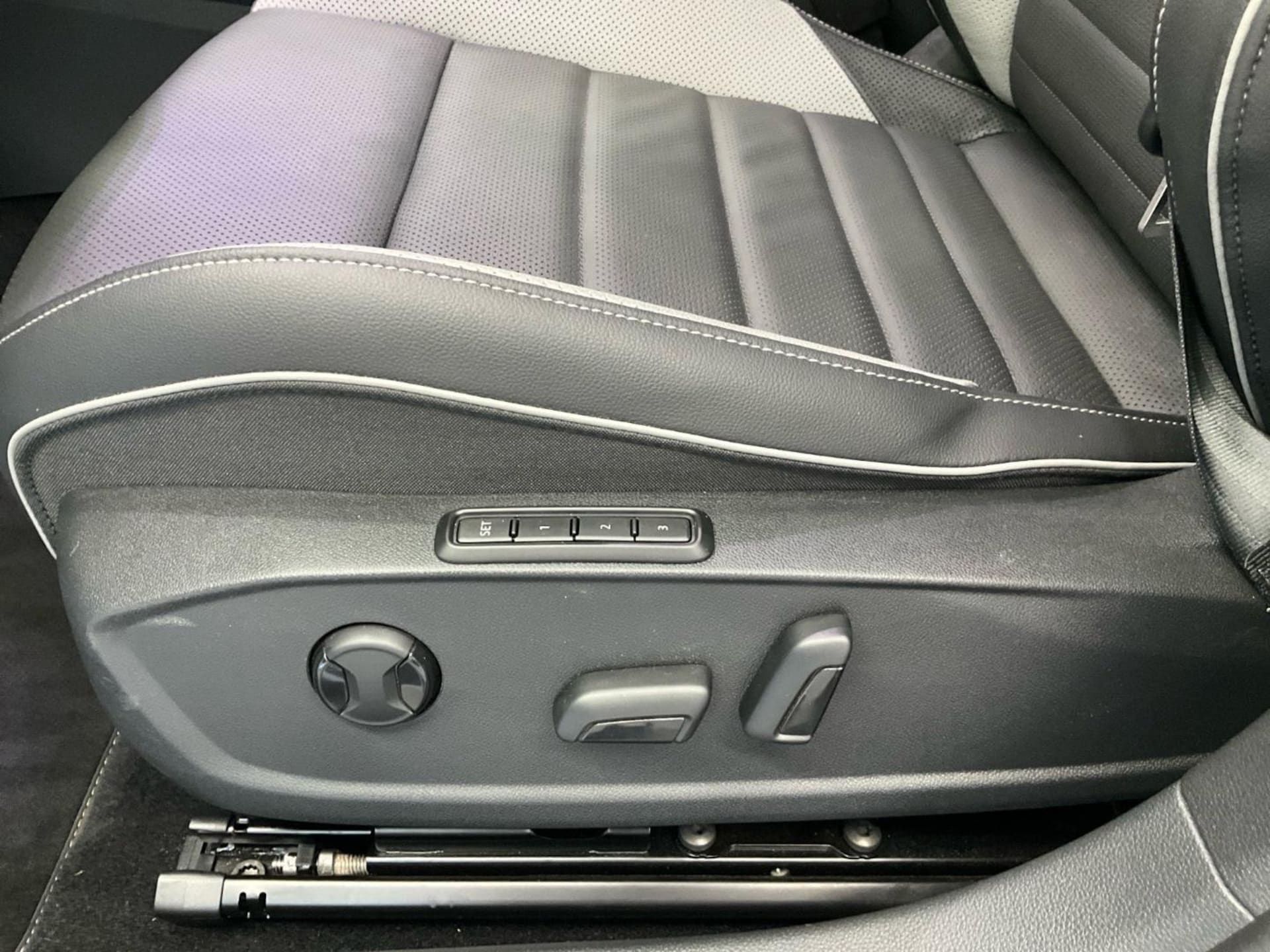 Volkswagen Golf Variant Style