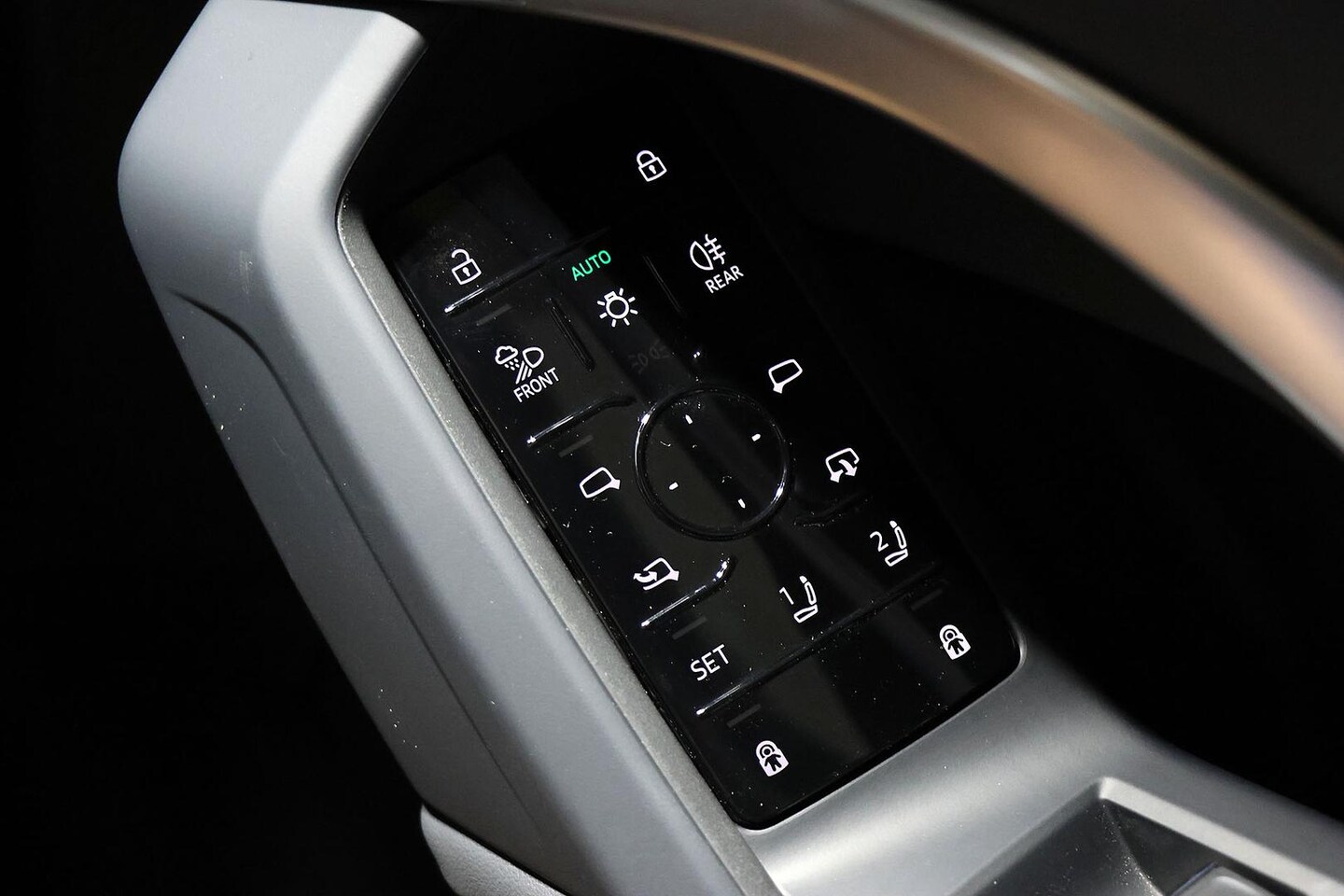 Image about Audi Q5 SUV TDI quattro 150 kW sport