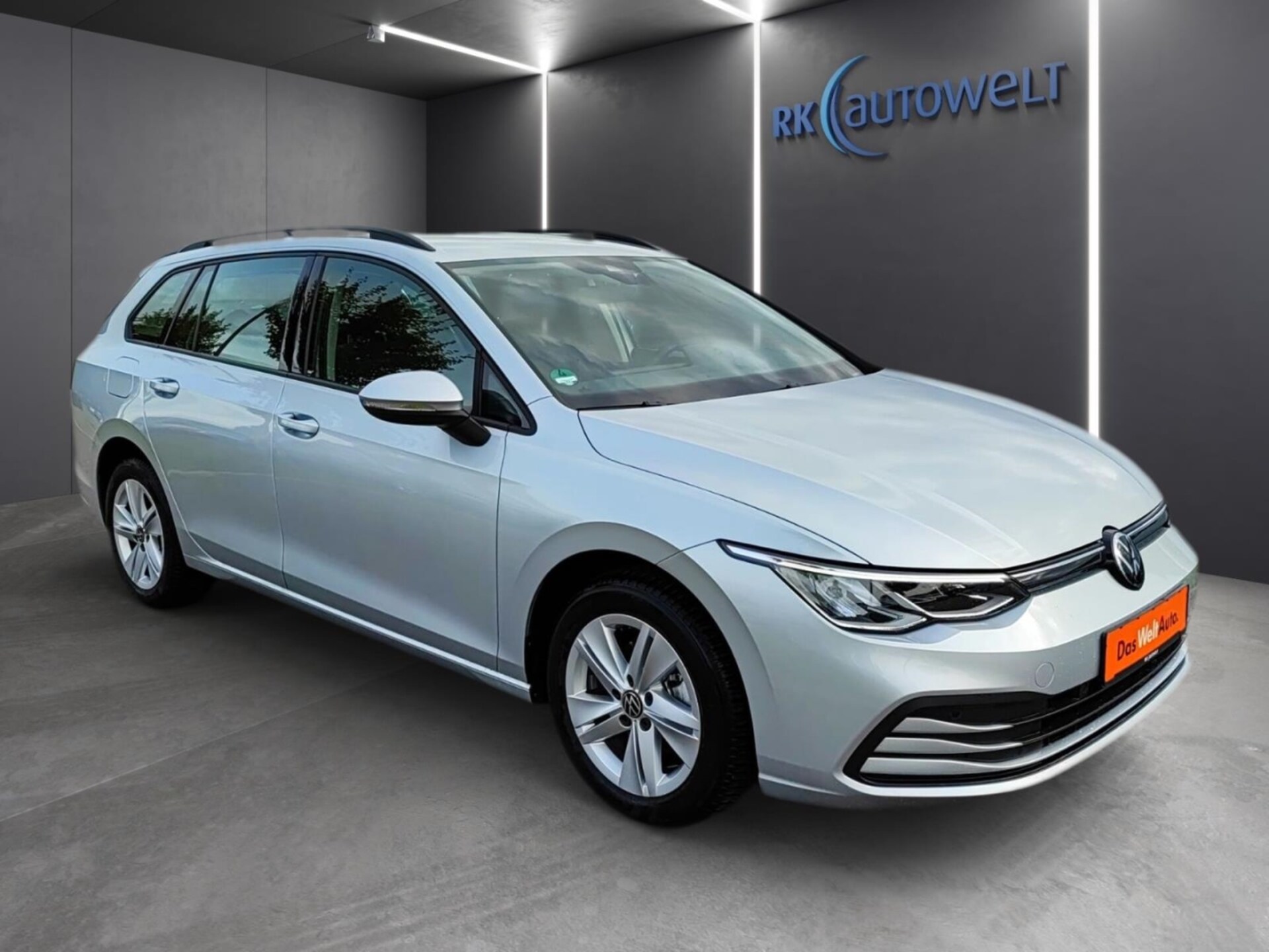 Volkswagen Golf Variant Life