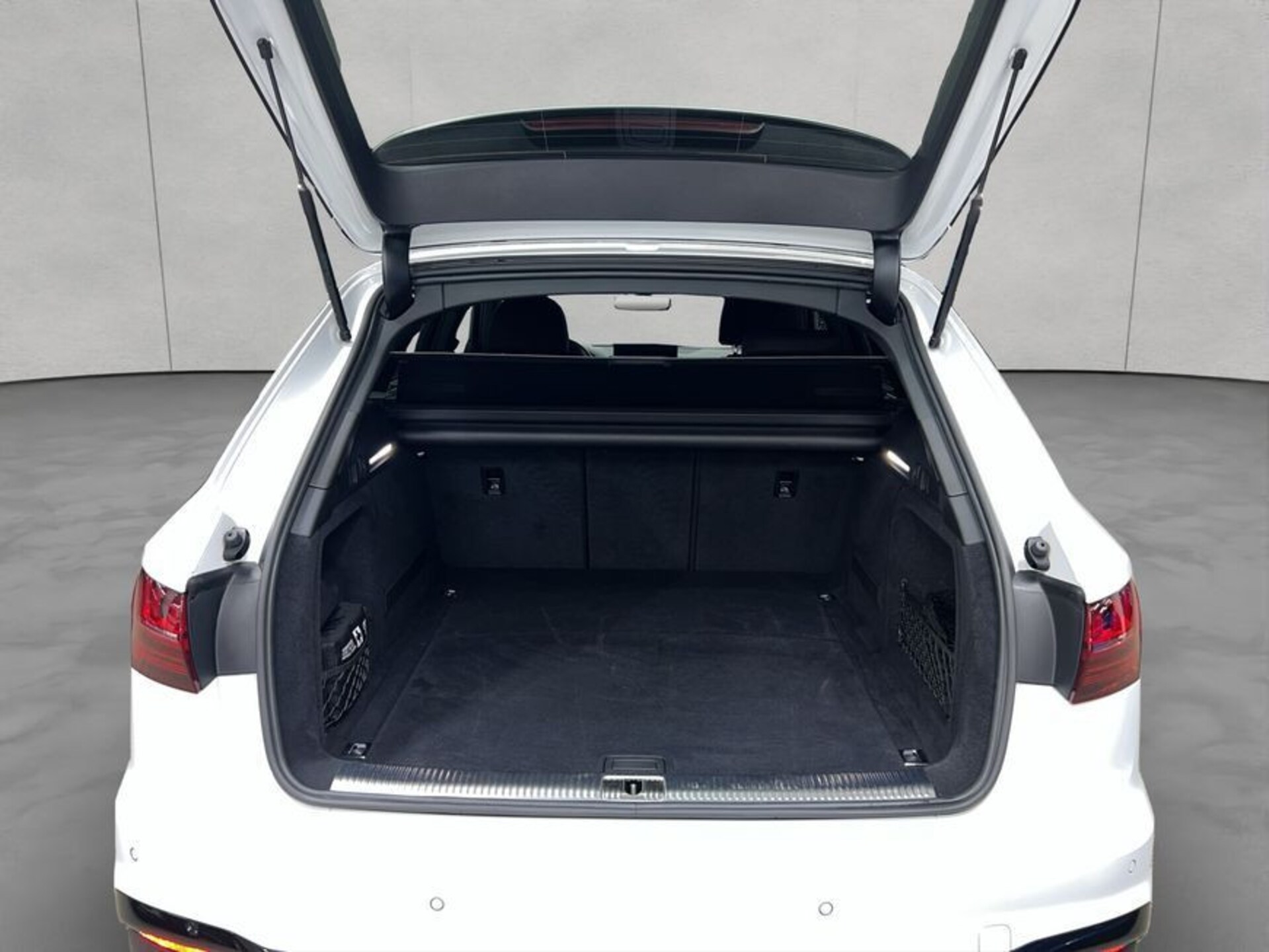 Audi A4 Avant S line