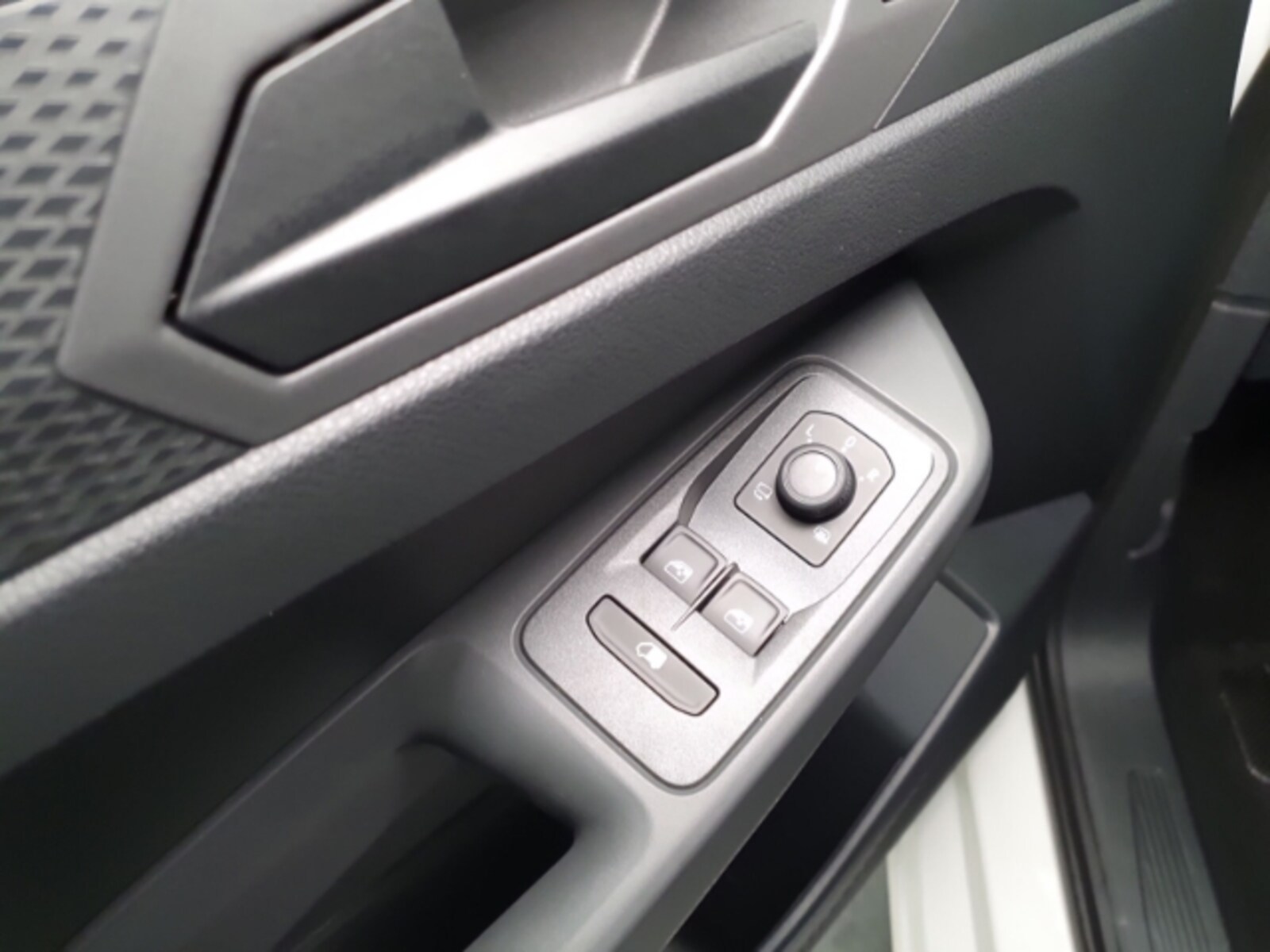 Volkswagen Caddy Maxi Cargo – Bild 13