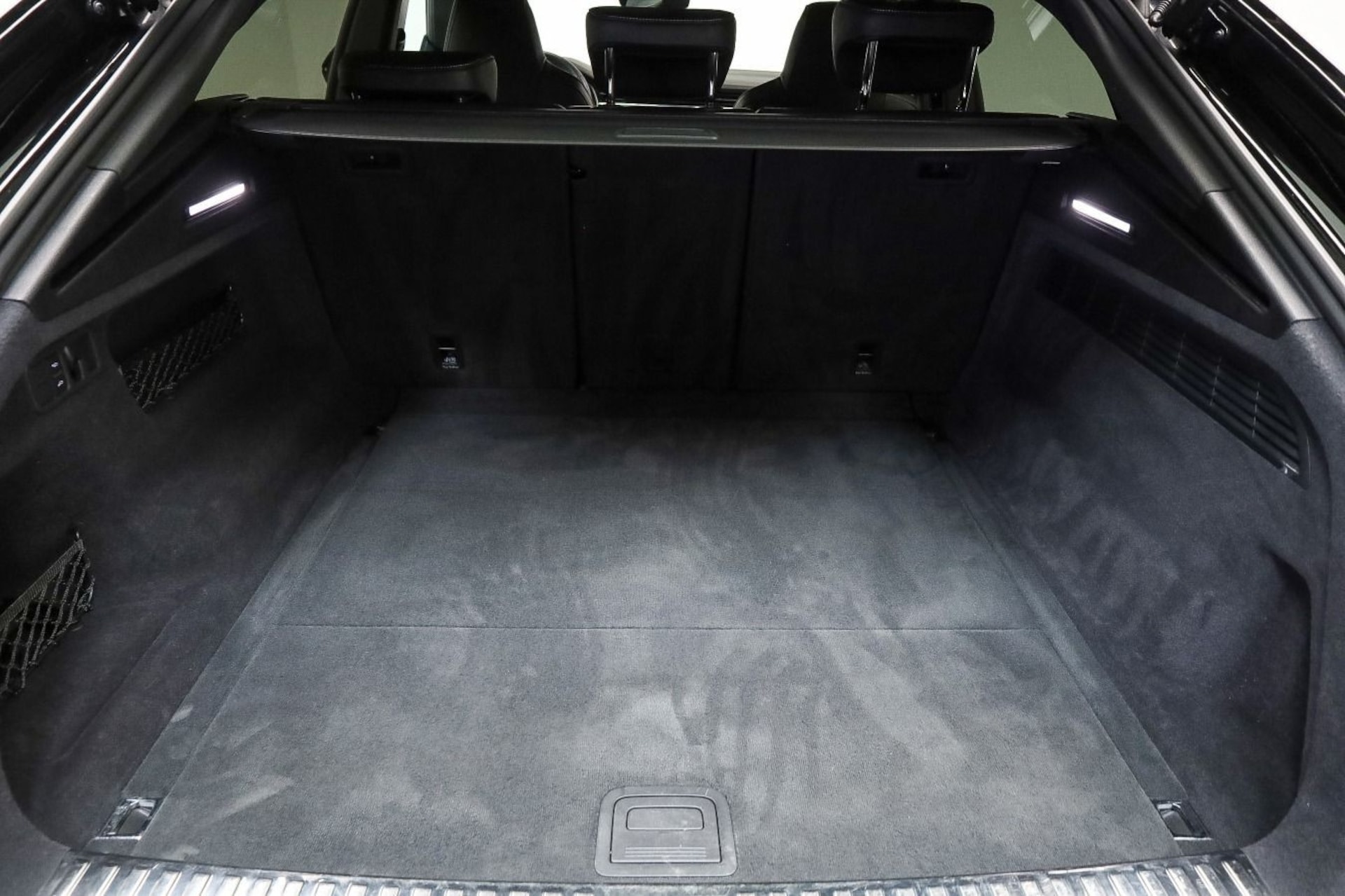 Audi SQ8 SUV