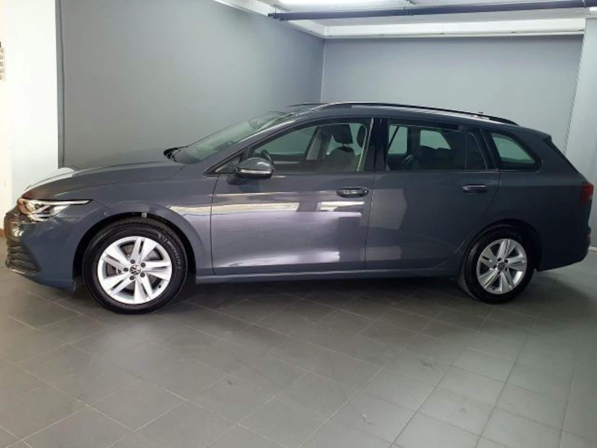 Volkswagen Golf Variant Life