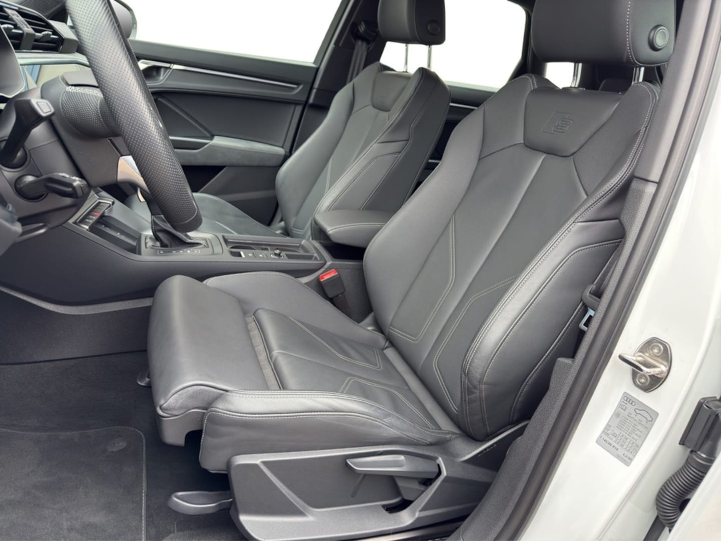 Bild über Audi Q3 advanced 45 TFSI quattro S tronic - für weitere Informationen kontaktieren Sie den Audi Partner