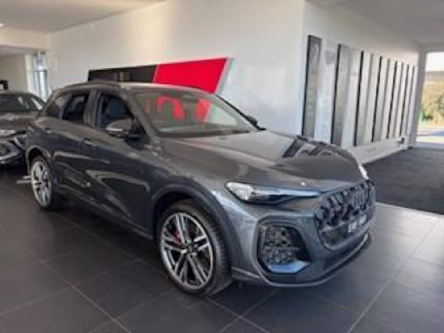 Image about Audi SQ5 SUV TFSI 270 kW edition one