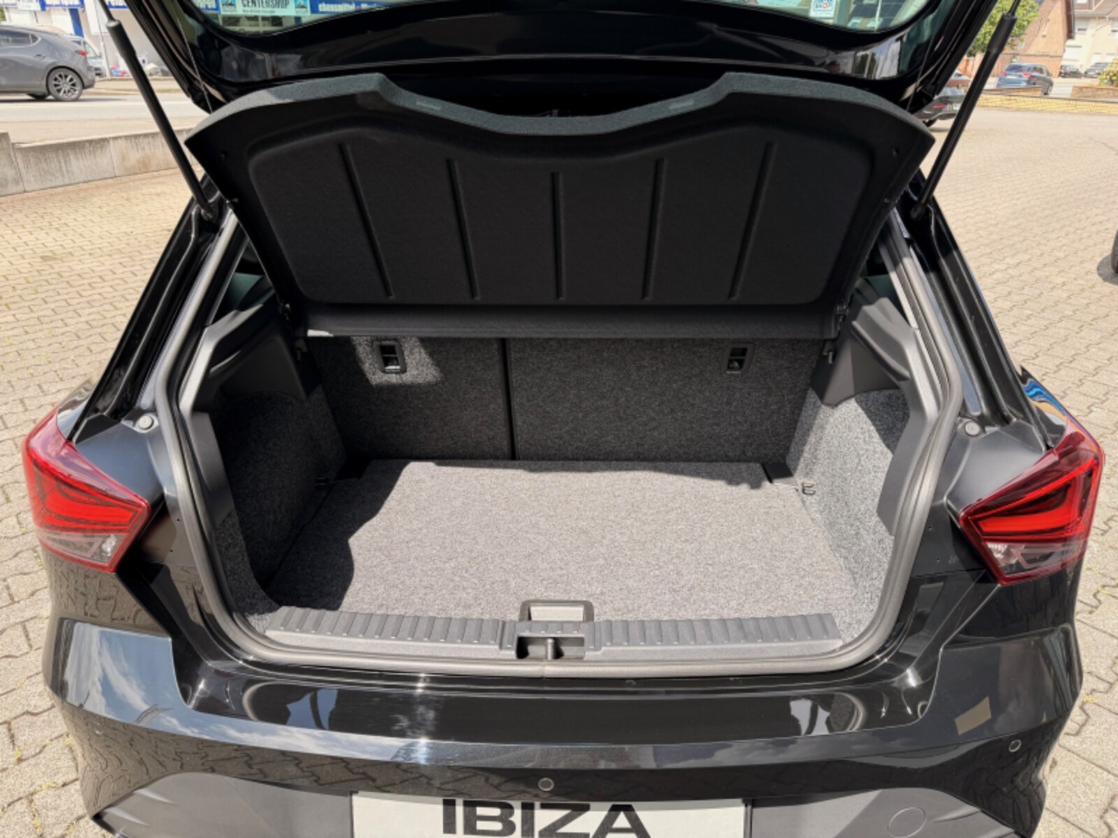 SEAT Ibiza – Bild 8