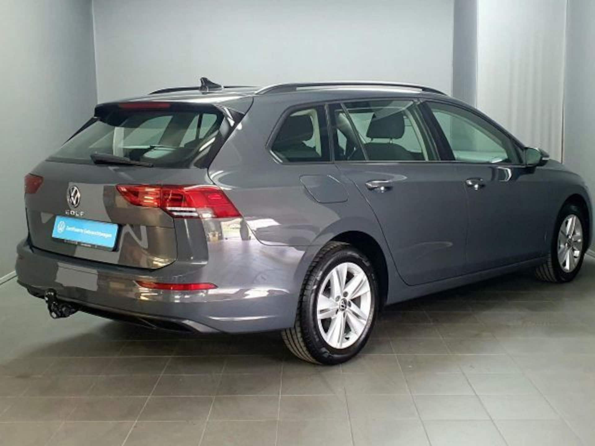 Volkswagen Golf Variant Life