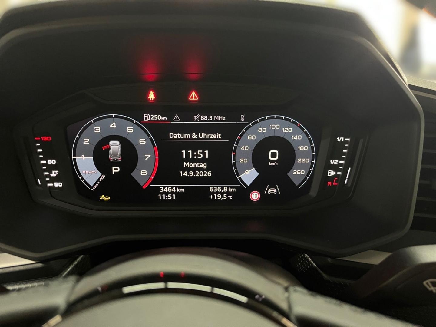 Bild über Audi A1 allstreet 30 TFSI S tronic - für weitere Informationen kontaktieren Sie den Audi Partner