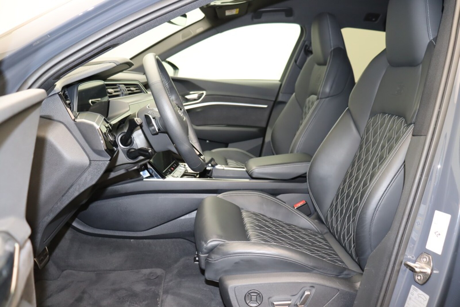 Audi Q8 e-tron – Bild 9