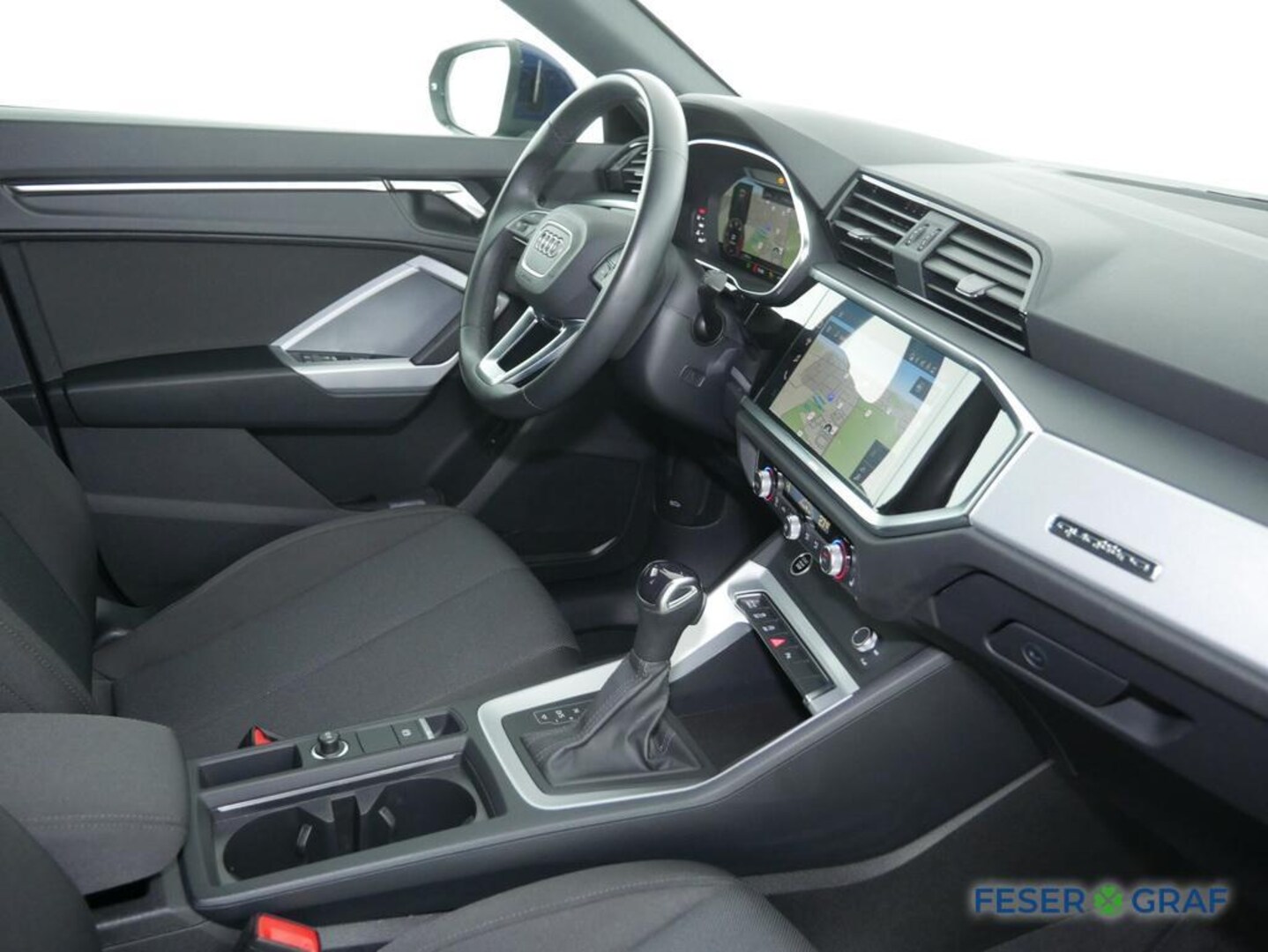 Bild über Audi Q3 Sportback 40 TDI quattro S tronic - für weitere Informationen kontaktieren Sie den Audi Partner
