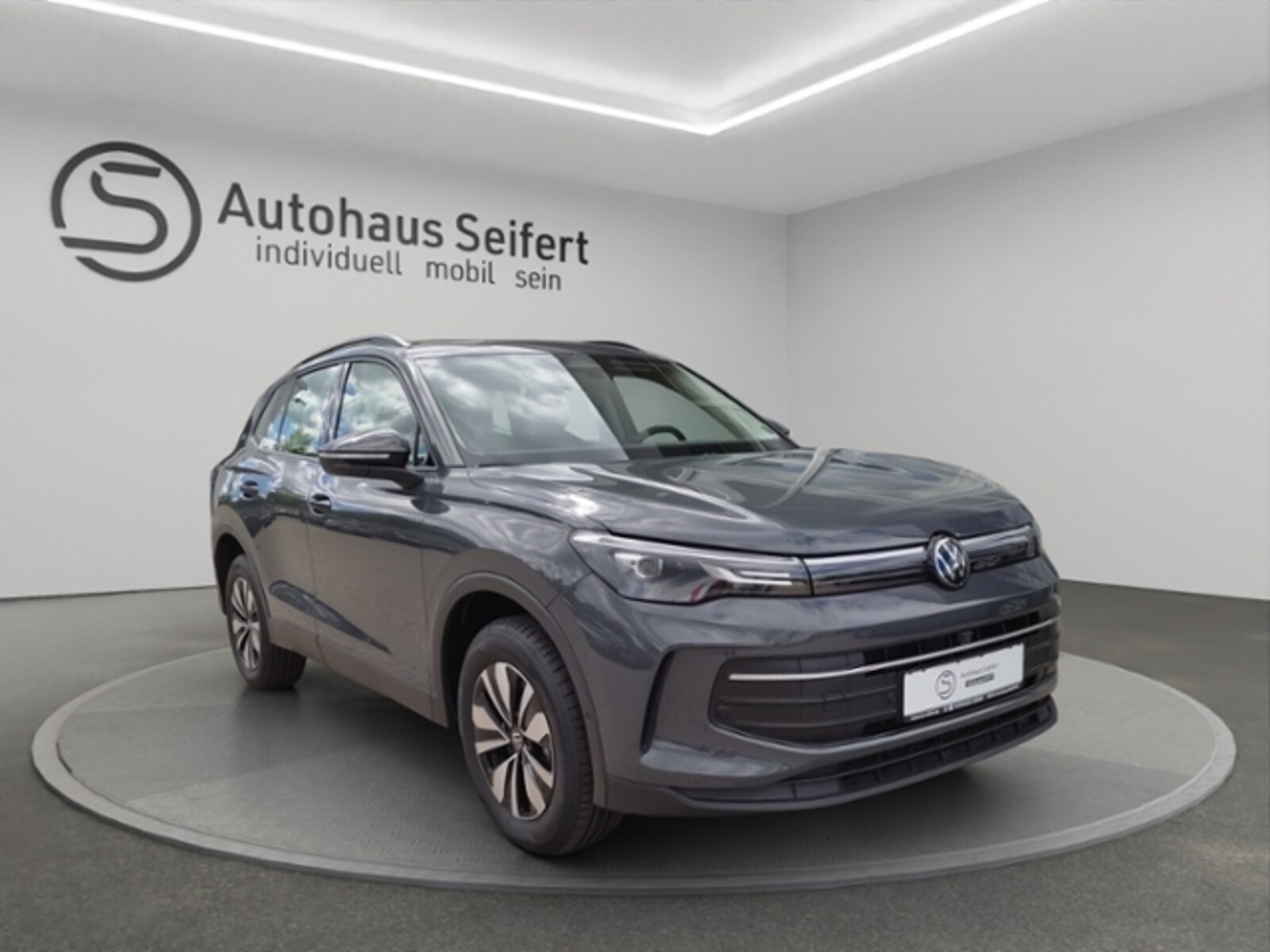 Volkswagen Tiguan – Bild 8